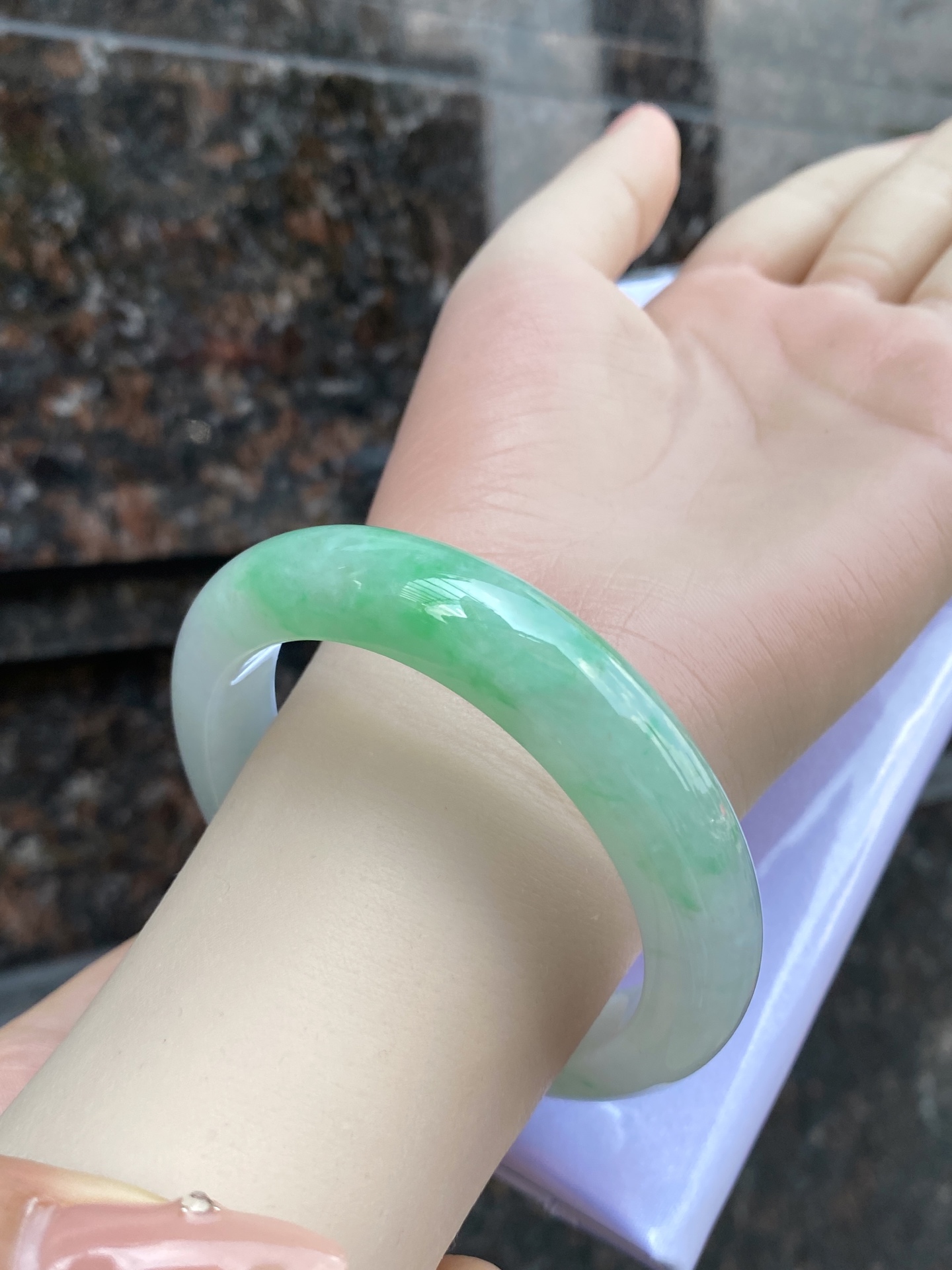 飘绿正圈手镯 尺寸：55.0-12.5-9.4 0CSL260930