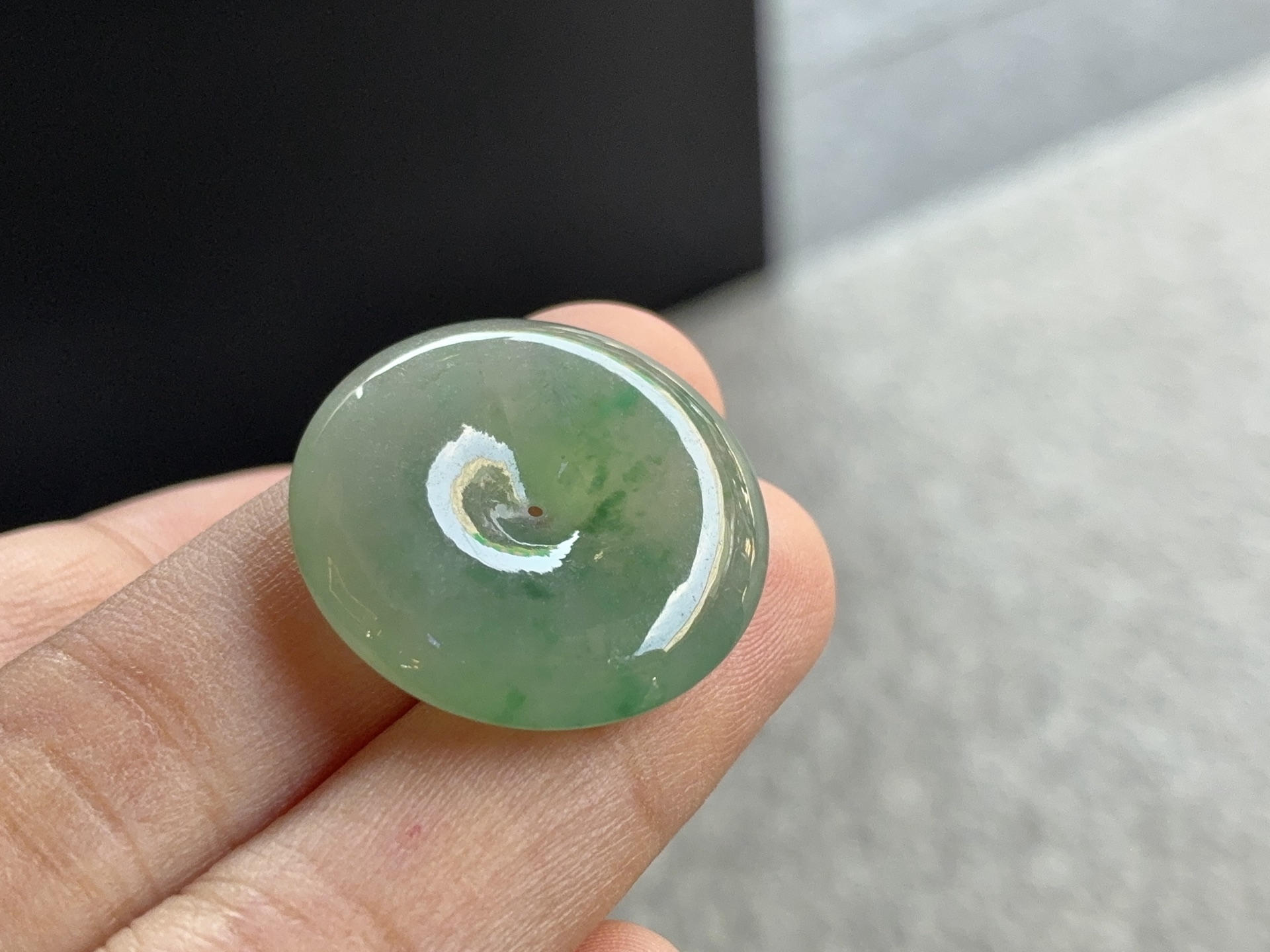 ️ 飘绿平安扣 尺寸：22.8×5