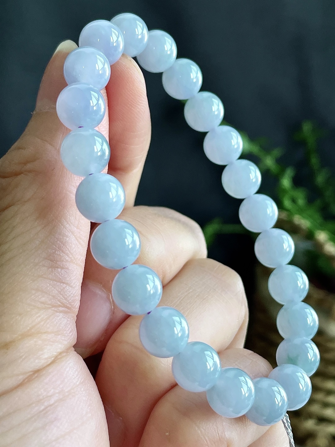 【珠子】冰手串圆珠珠子手串 【说明】缅甸 性比高 【尺寸】8mm 【重量】21.1克
