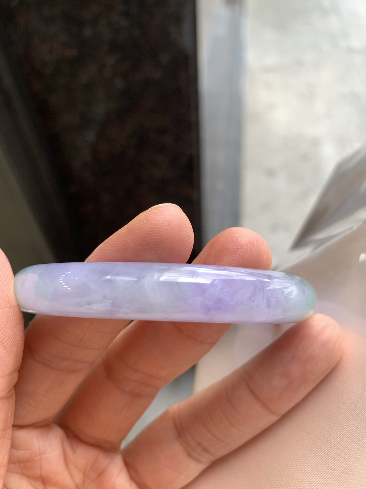 圆条冰春带彩 微晶体纹 尺寸：56/10.6 见光不失