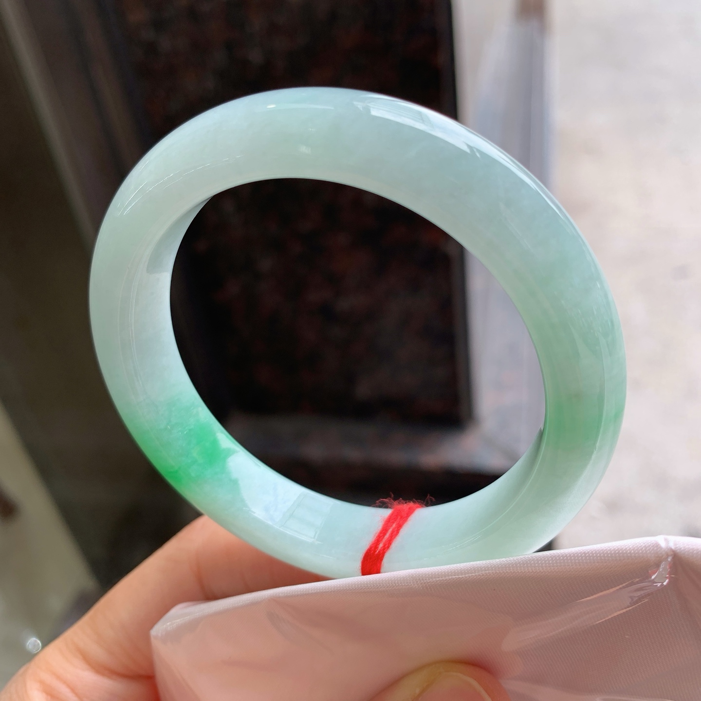 正圈飘绿 微纹 尺寸：56.2/12/9 版型好