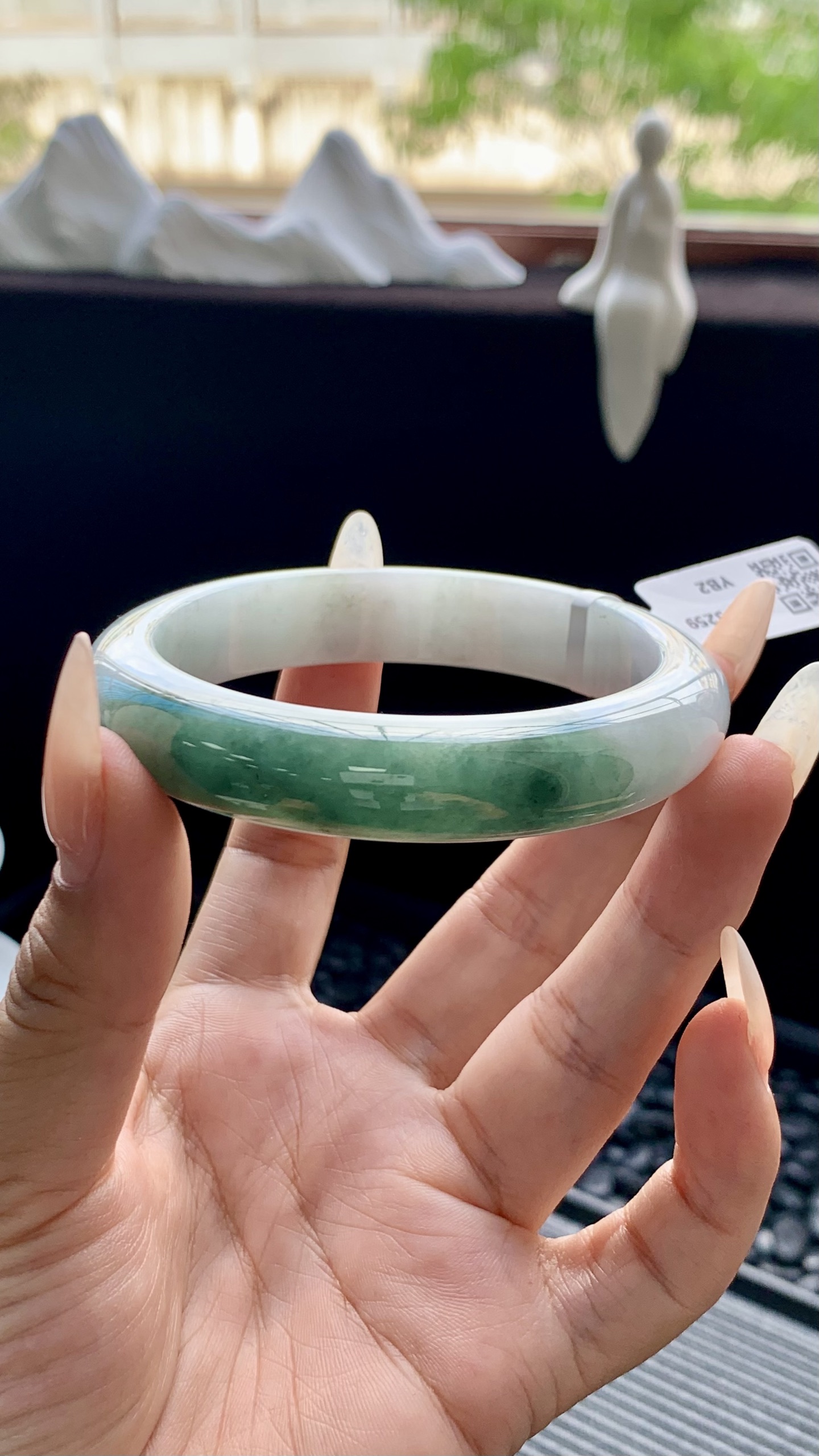 半山水正圈手镯成品 HYY-5259 尺寸：56.5-12.5-8
