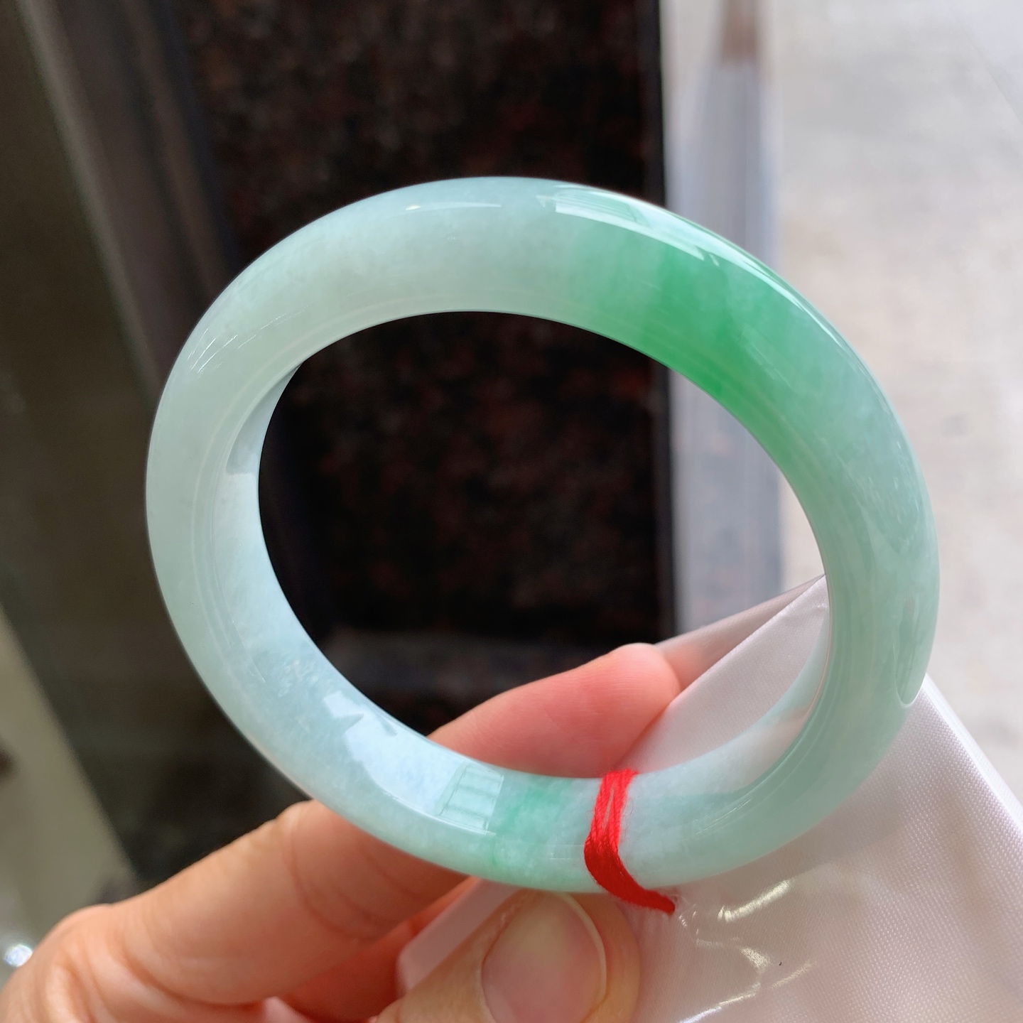 正圈飘绿 微纹 尺寸：56.2/12/9 版型好