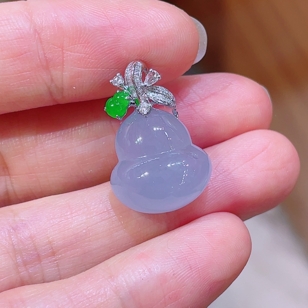 ️冰紫肥葫芦吊坠，无裂 18k金镶嵌 种水 厚装饱满 高端大气 性比高 整体23-15.1-9.6