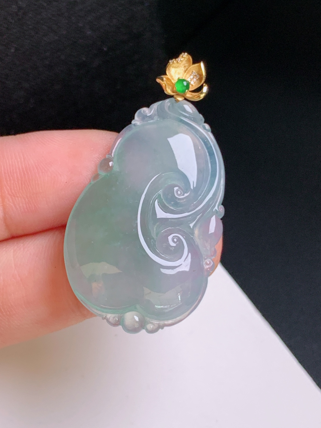 ️ 冰种飘花如意吊坠，水头清亮，线条流畅，万事顺意 裸石34..2-22.2-5.1 整体41.8 530910