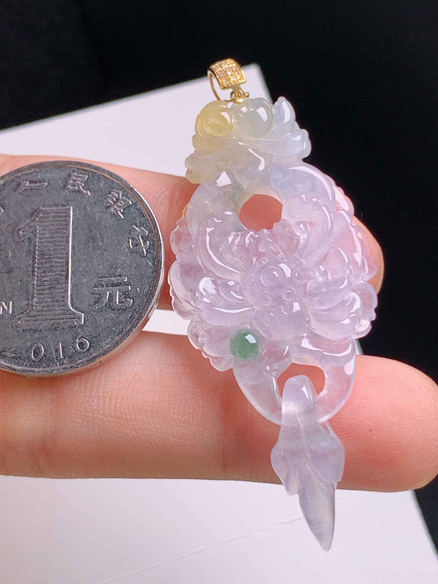 ️ 冰种飘花莲花吊坠，镂空精雕，冰透起光 530918