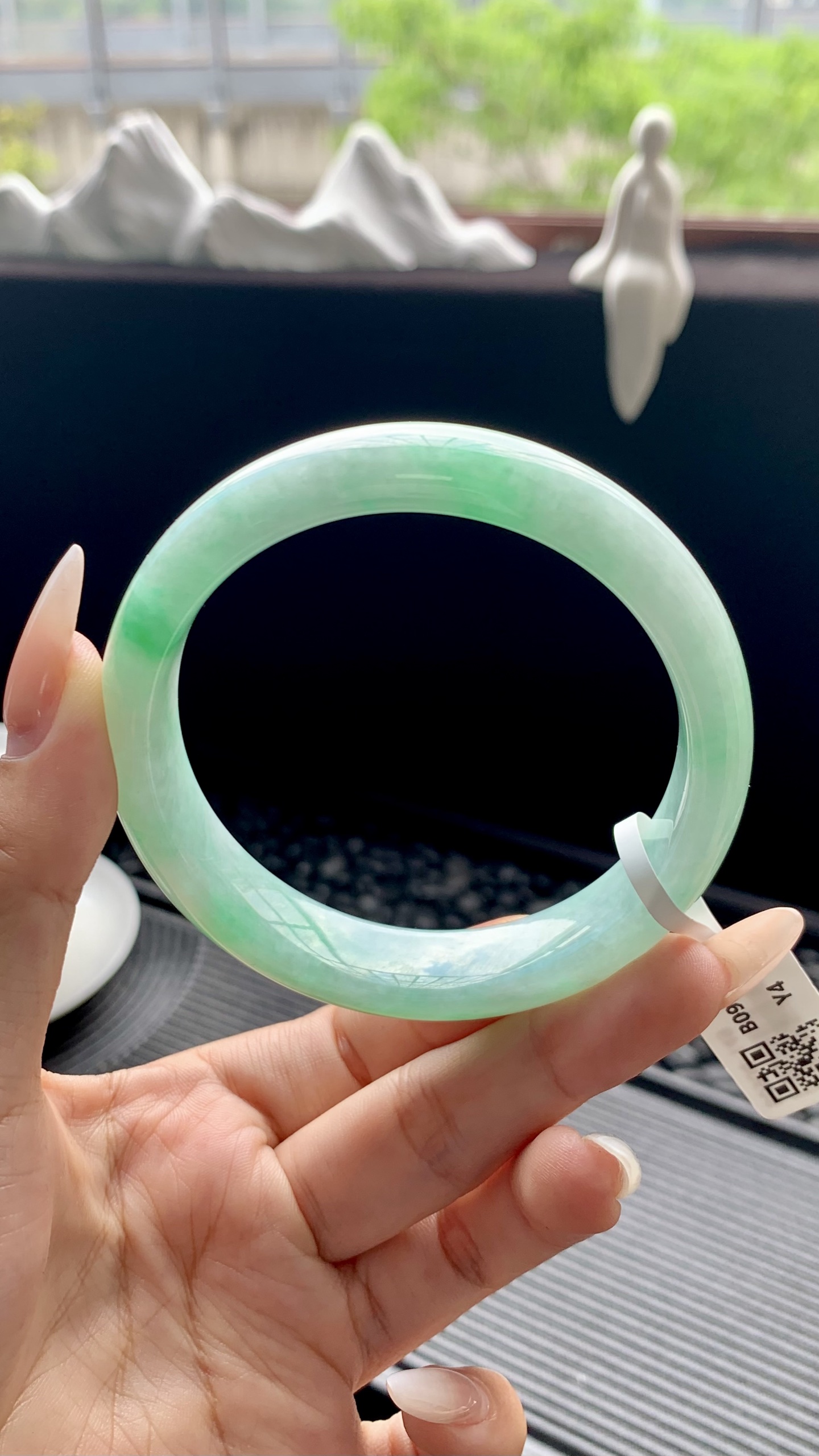 宽版飘绿正圈手镯成品 B0904-149 尺寸：58-14-8