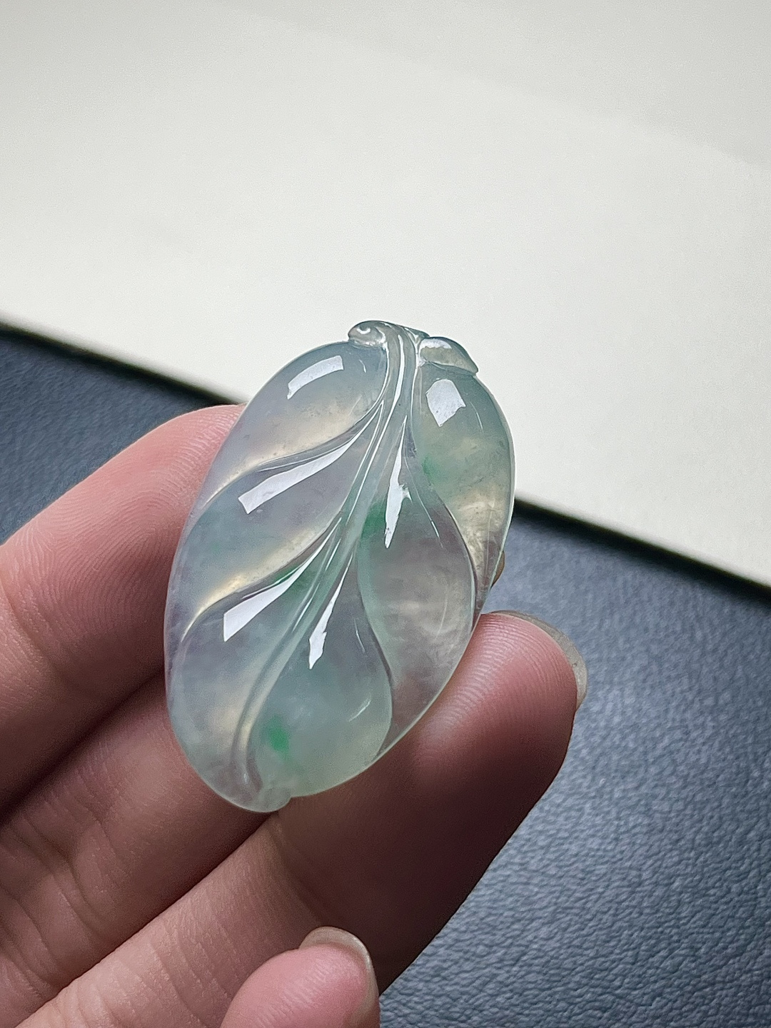 ️【玉叶】飘花灵动，种老细腻形体佳 尺寸：36*21.4*4.4,a23101