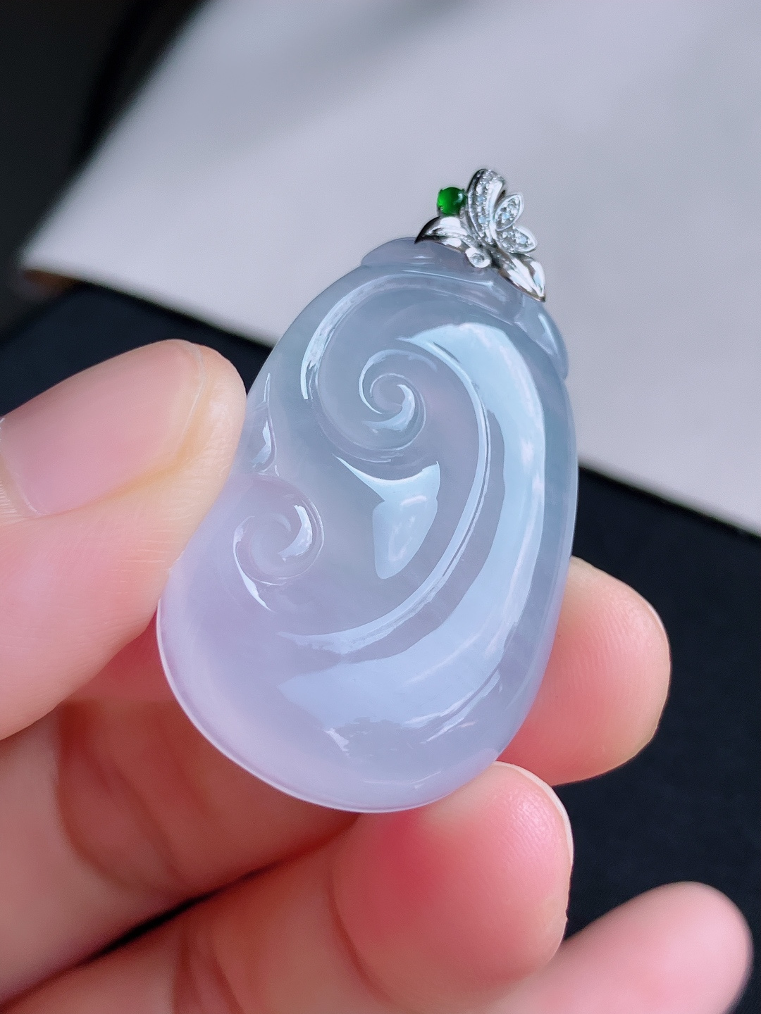 ️，冰紫底如意，晶莹剔透。尺寸42.6/38/23/5.8/自然光实拍