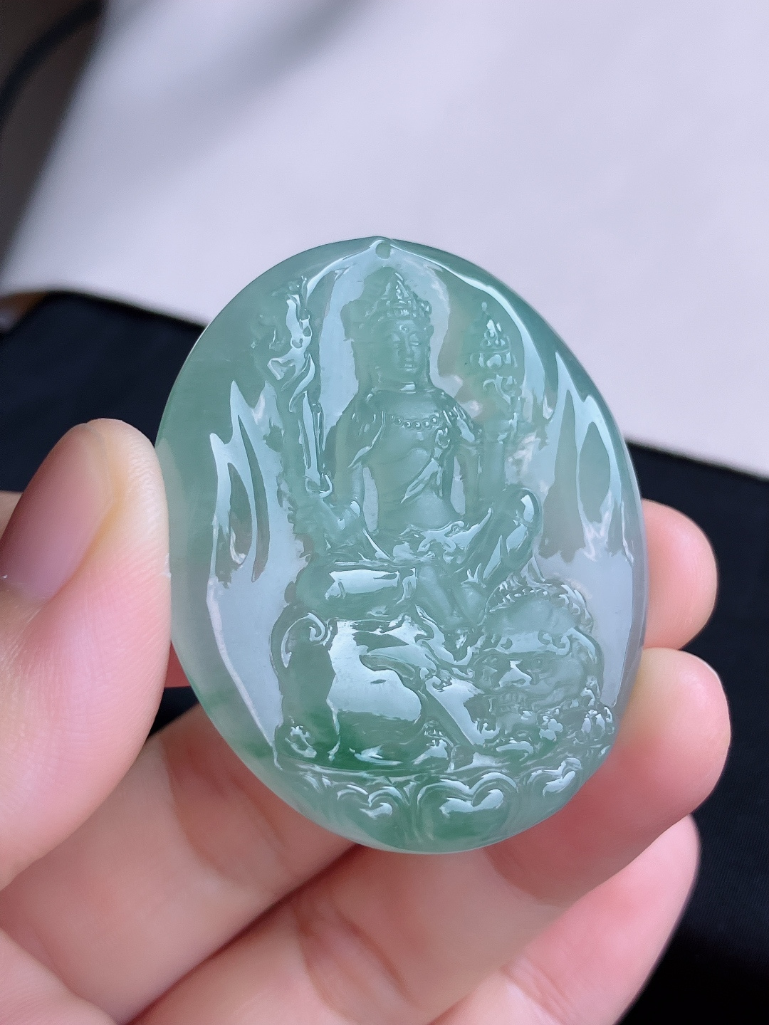 ️底色文殊观音，晶莹剔透，尺寸48/40/6.3/自然光实拍