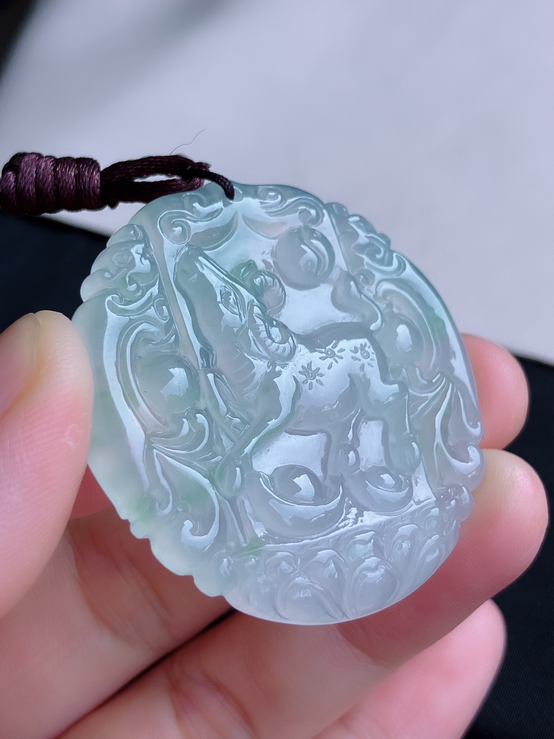 ️，冰飘花生肖牛牌，晶莹剔透，尺寸43.6/42.2/5.6/自然光实拍