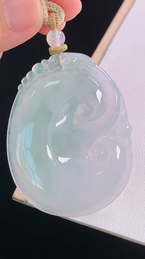 ️冰飘绿如意，无裂，尺寸:54.4-41.8-5.5mm 28
