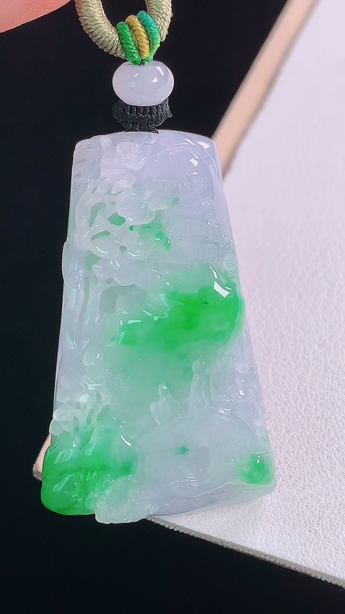 ️冰飘绿山水牌，无裂，尺寸:44.6-27.2-11.6mm 28
