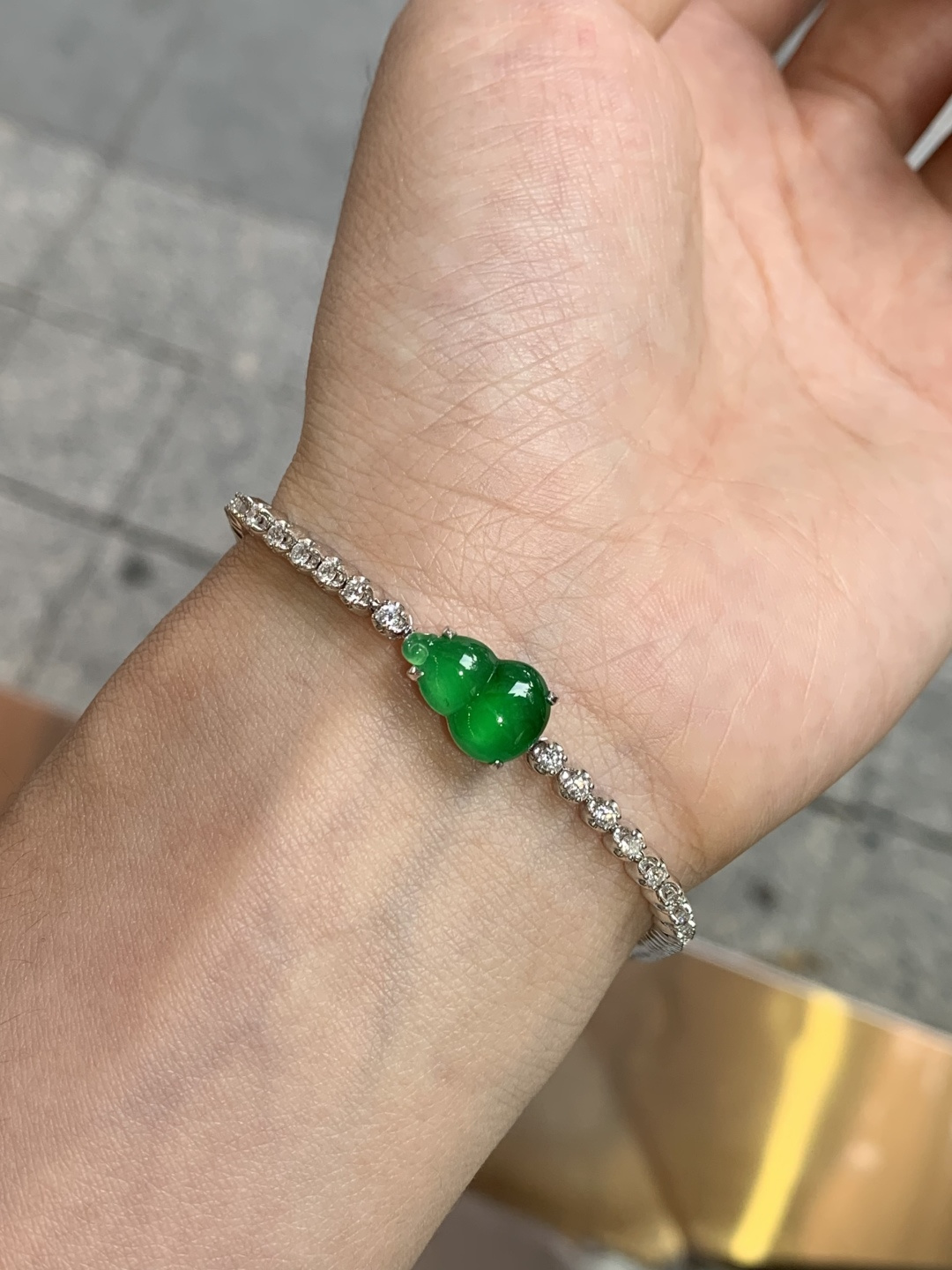 ️阳绿葫芦手链， 18k金镶嵌，13.1-8.6-2.6