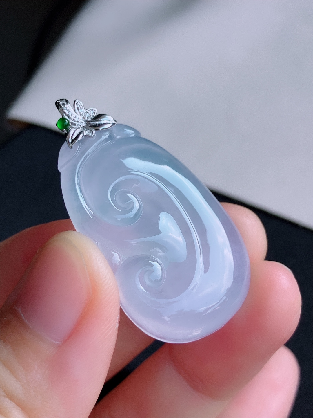 ️，冰紫底如意，晶莹剔透。尺寸42.6/38/23/5.8/自然光实拍