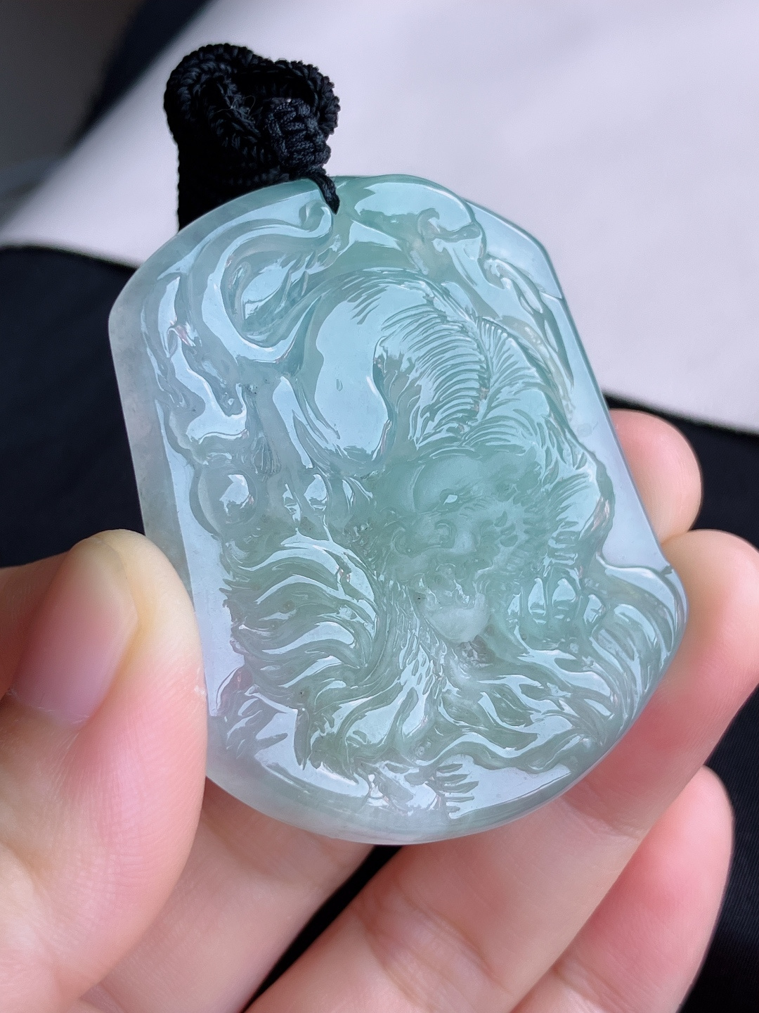 ️底色生肖虎牌，晶莹剔透，尺寸53/44.5/5.3/自然光实拍