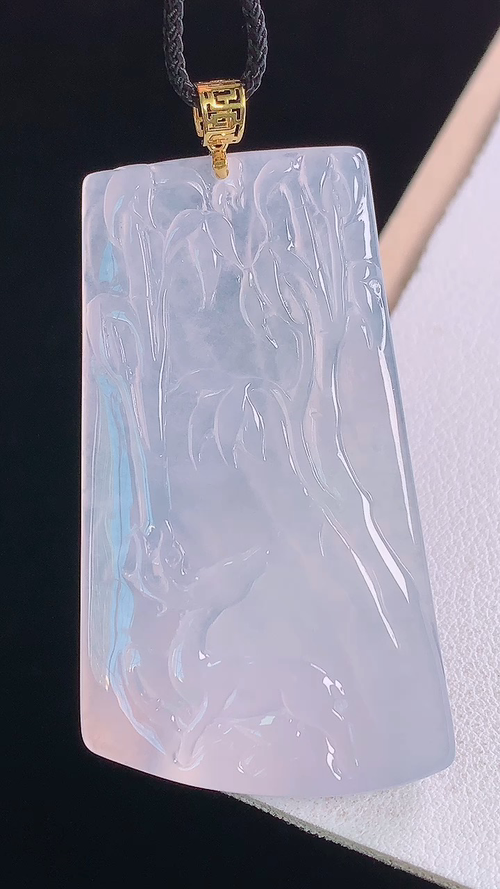 18K冰种鹿牌吊坠，无裂，尺寸:56.2-50.1-29.0-5.4mm 28