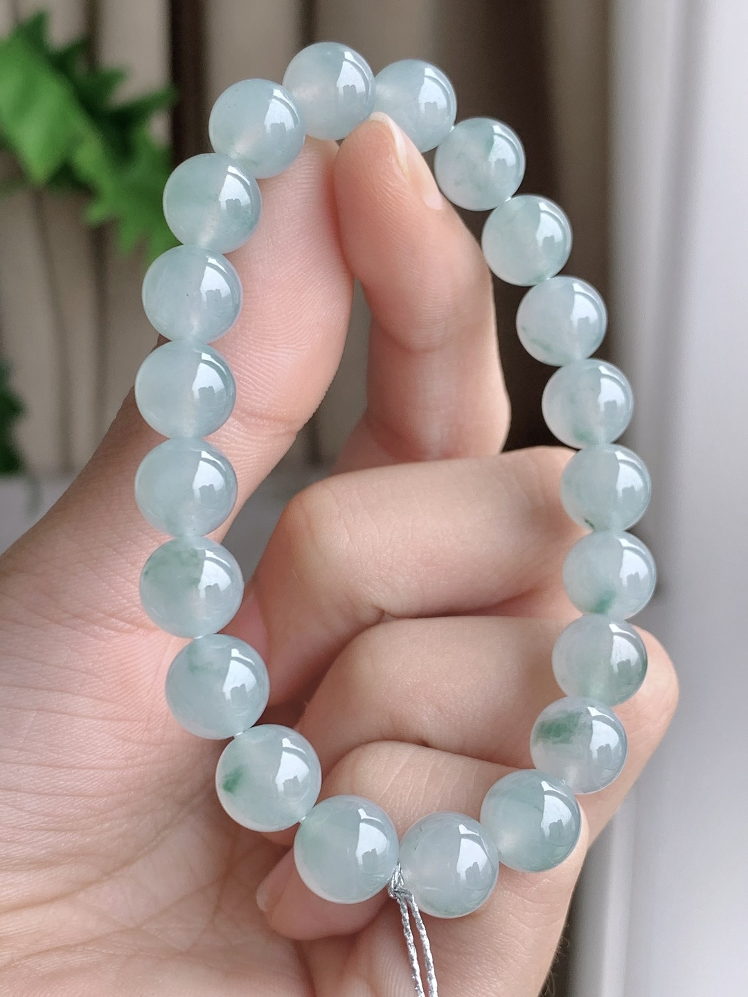 【珠子】飘花手串圆珠子手串 【说明】缅甸 性比高 【尺寸】8.8mm 【重量】25.8克
