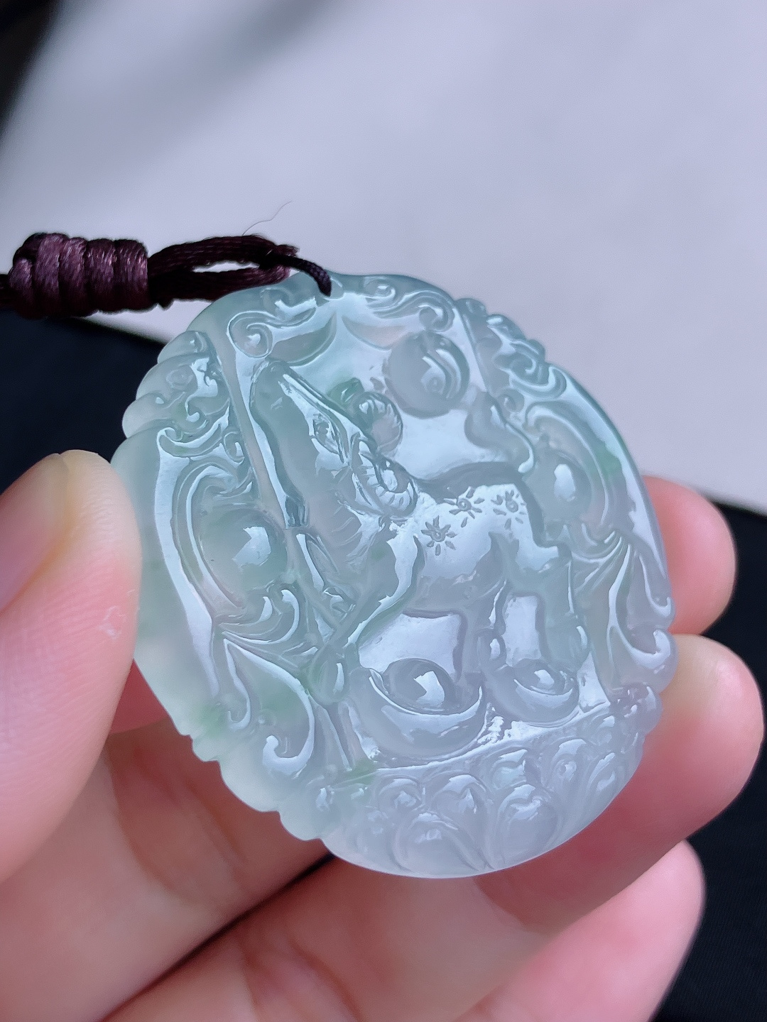 ️，冰飘花生肖牛牌，晶莹剔透，尺寸43.6/42.2/5.6/自然光实拍