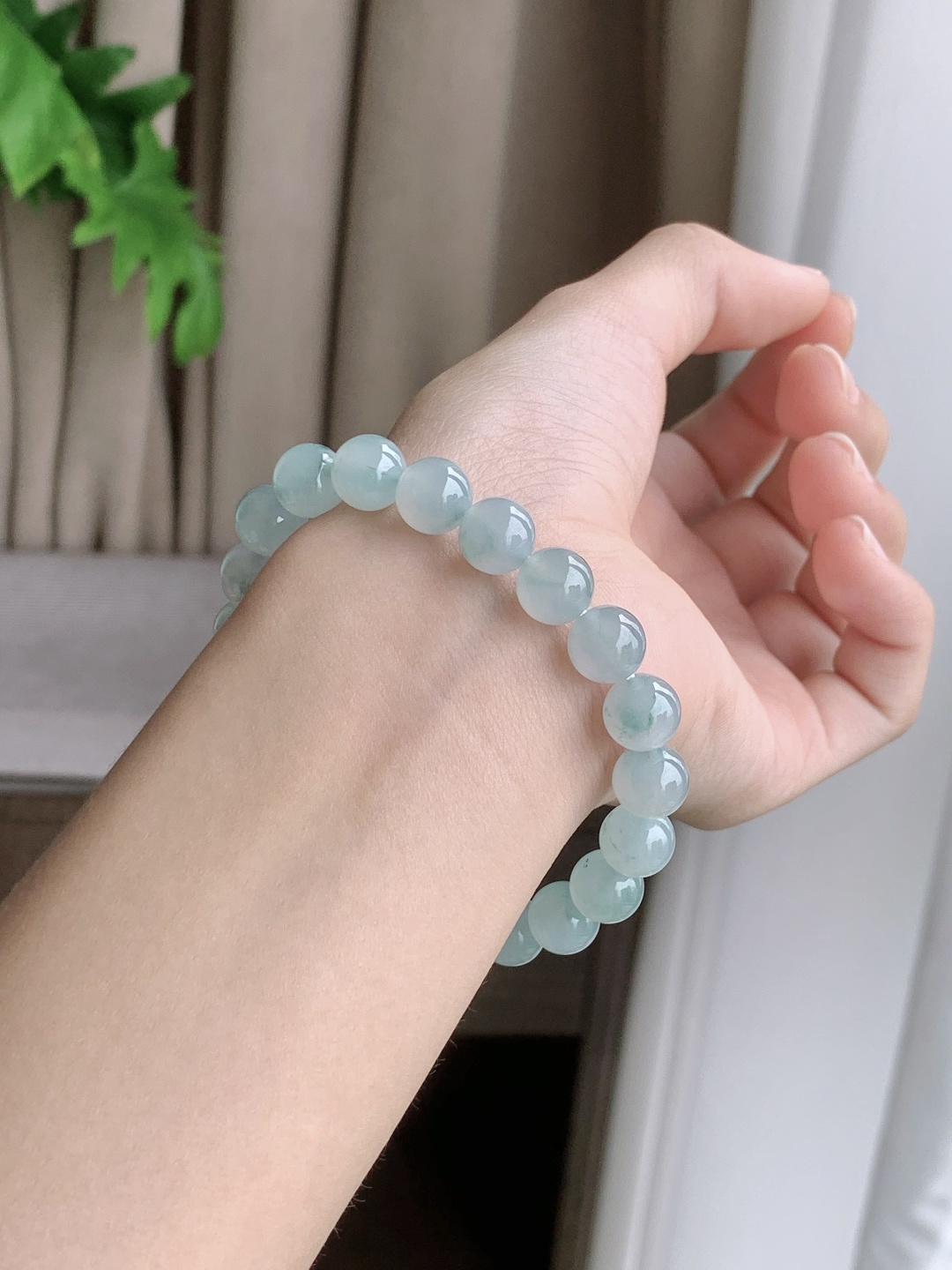 【珠子】飘花手串圆珠子手串 【说明】缅甸 性比高 【尺寸】8.8mm 【重量】25.8克