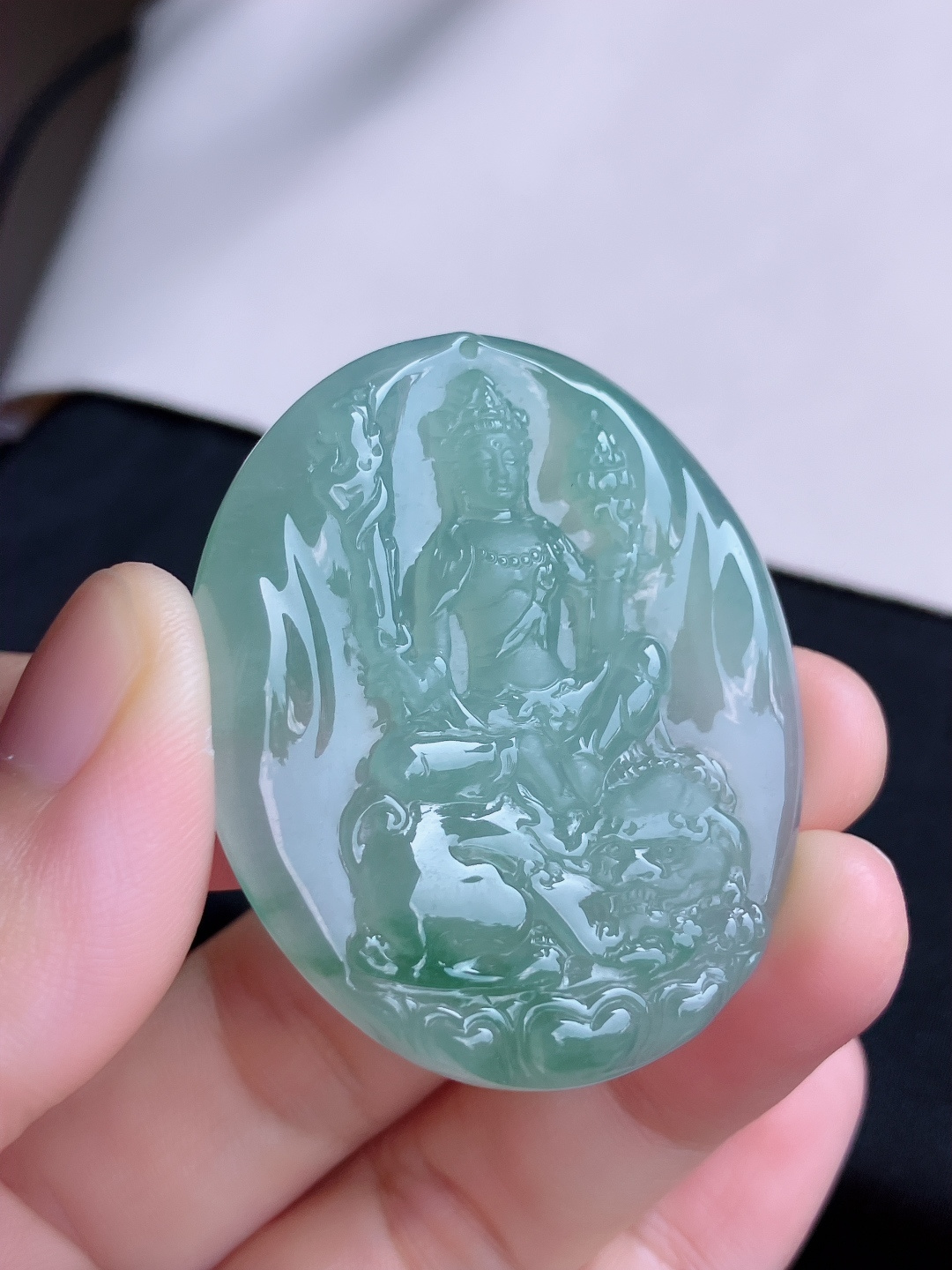 ️底色文殊观音，晶莹剔透，尺寸48/40/6.3/自然光实拍