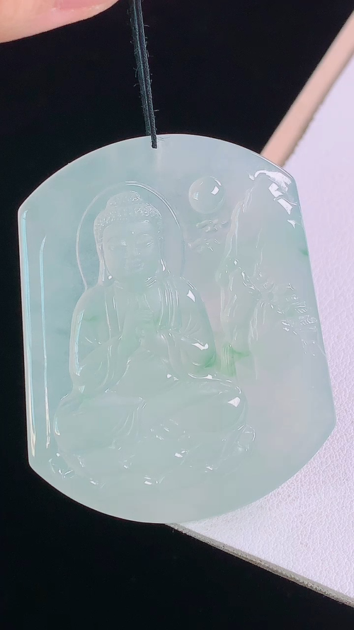 ️冰飘花山水佛牌，一刀切，无裂，尺寸:51.6-41.4-4.9mm 29