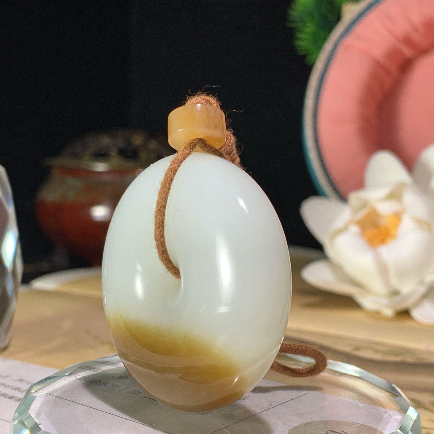 收藏级！新疆且末糖平安扣挂件！尺寸40/13重41.3克 玉质细腻油润 底色纯净 脂粉好，品质好。lt2601002