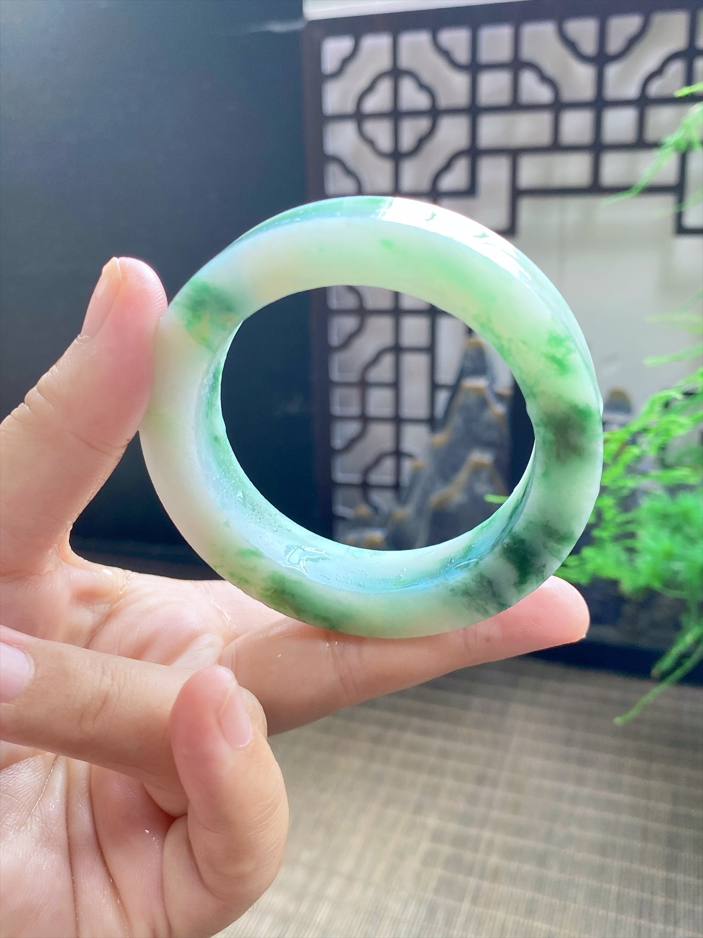 碧涧流翠手镯 尺寸54-73-13 编号JF1154-4