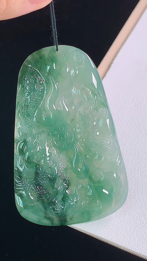 冰晴飘花龙/凤，无裂，尺寸:63.1-40.1-5.2mm 29