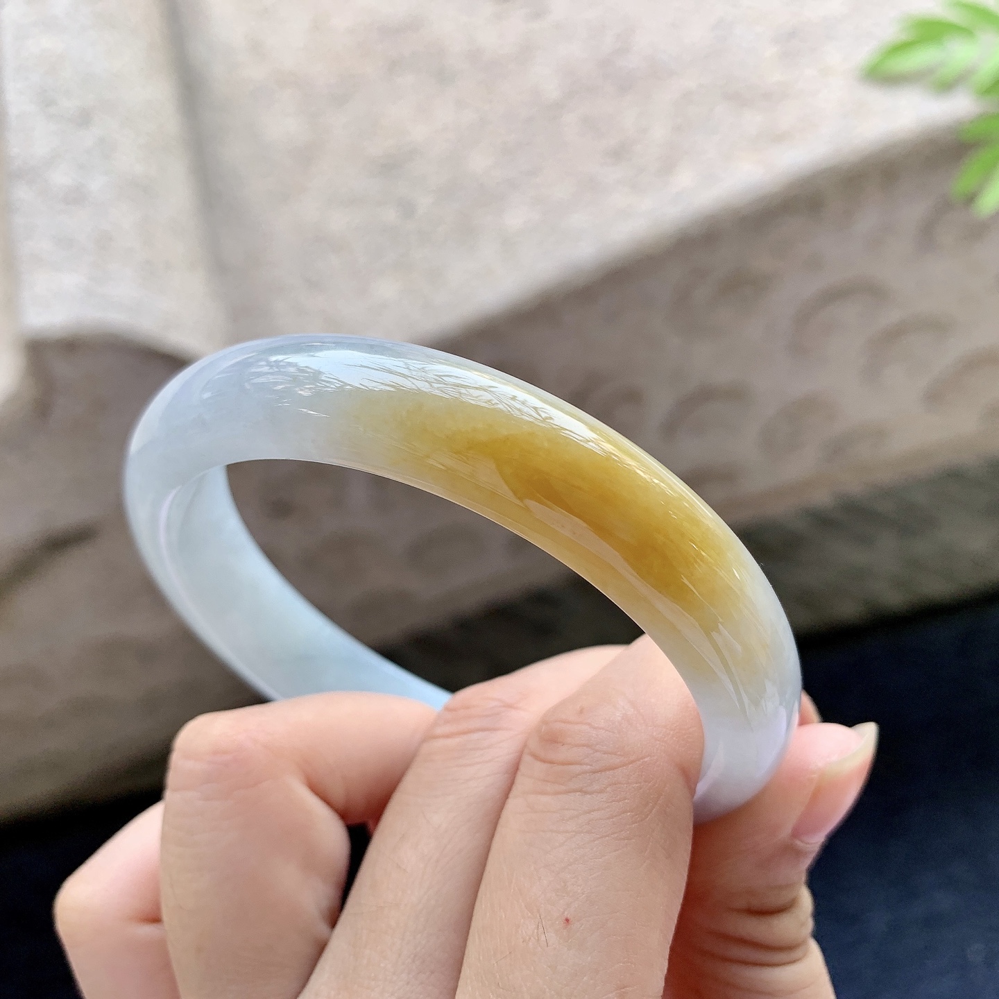 正圈58 59 圈口59.4/12.4/7.8 编码BA092105 紫底飘黄翡，水润，种老，细腻，无裂