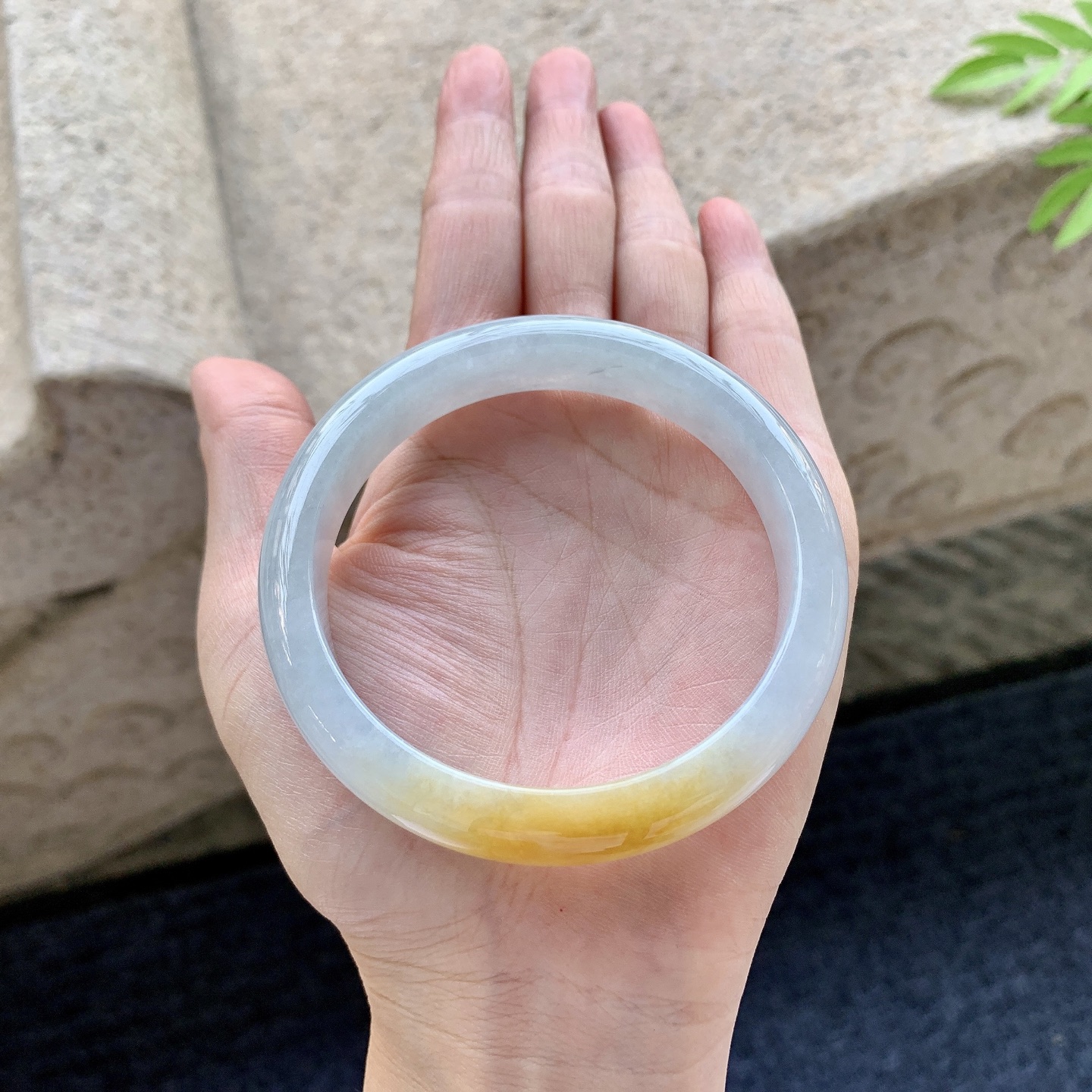 正圈58 59 圈口59.4/12.4/7.8 编码BA092105 紫底飘黄翡，水润，种老，细腻，