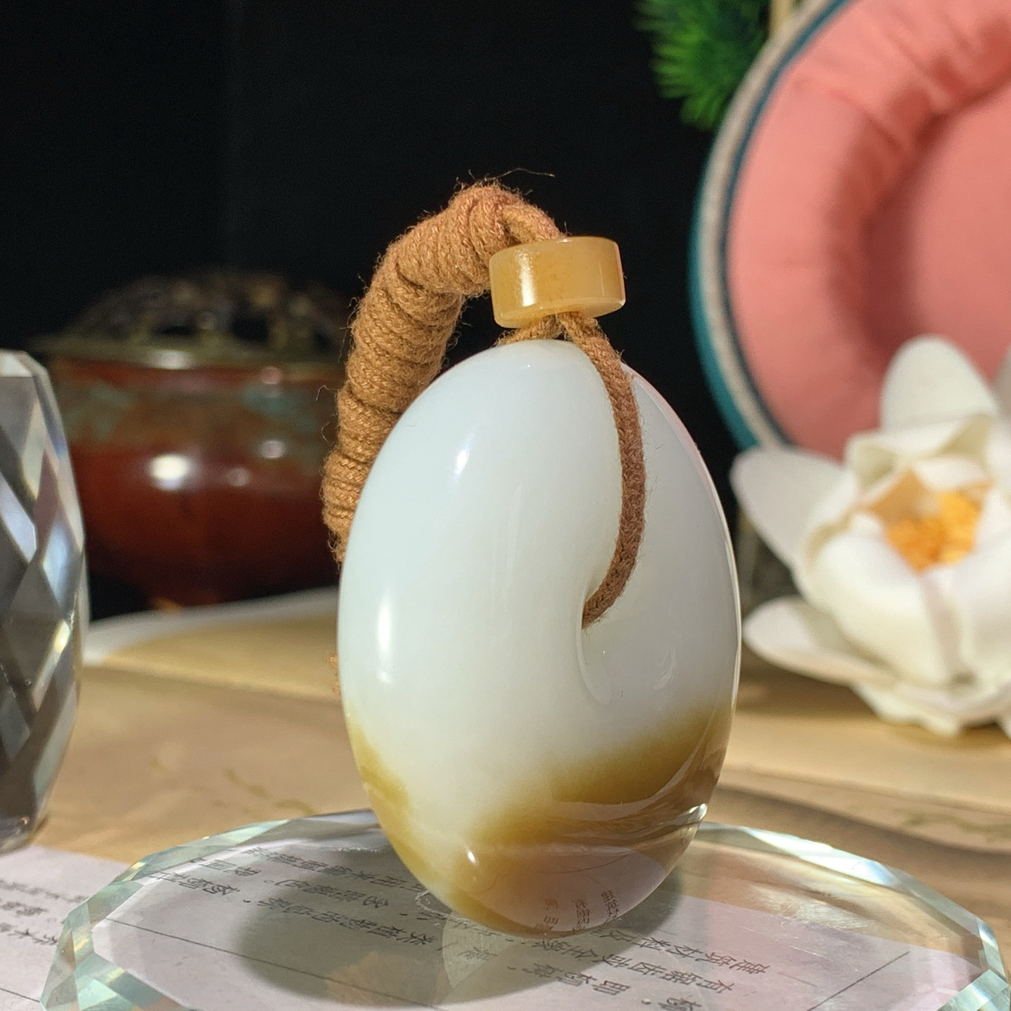 收藏级！新疆且末糖平安扣挂件！尺寸40/13重41.3克 玉质细腻油润 底色纯净 脂粉好，品质好。l