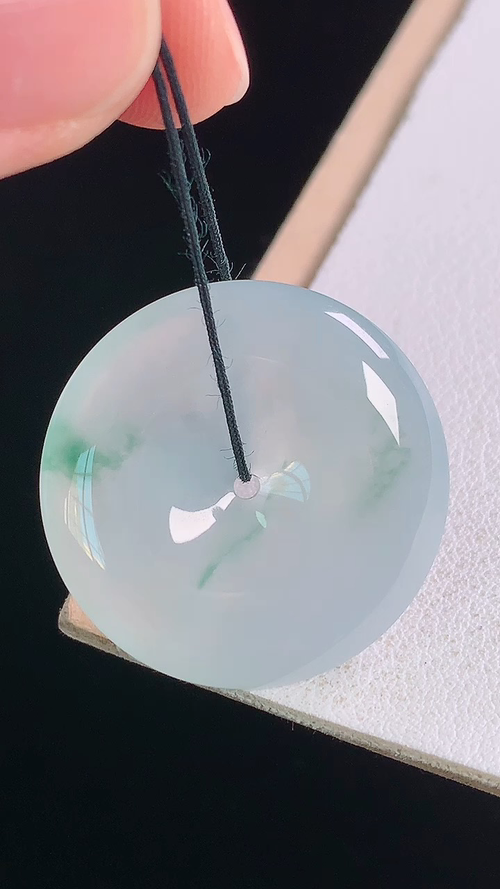 ️冰飘花平安扣，无裂，尺寸:27.1-5.5mm 29