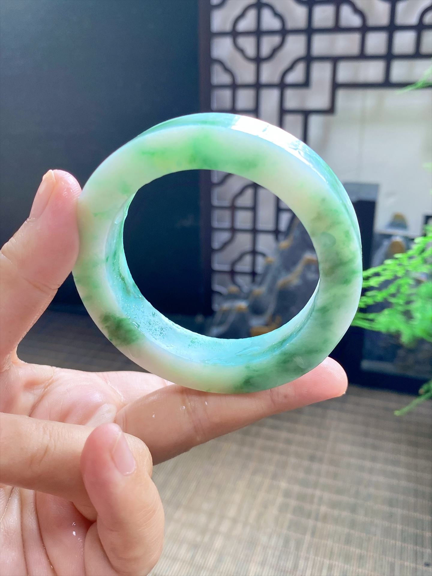 碧涧流翠手镯 尺寸54-73-13 编号JF1154-4
