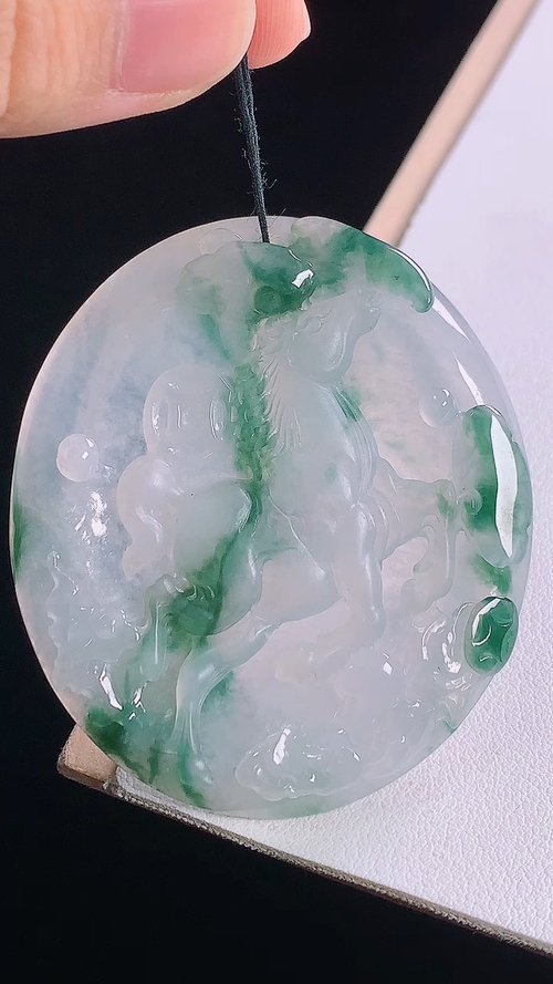️冰飘花马牌，无裂，尺寸:54.3-47.2-5.4mm 29