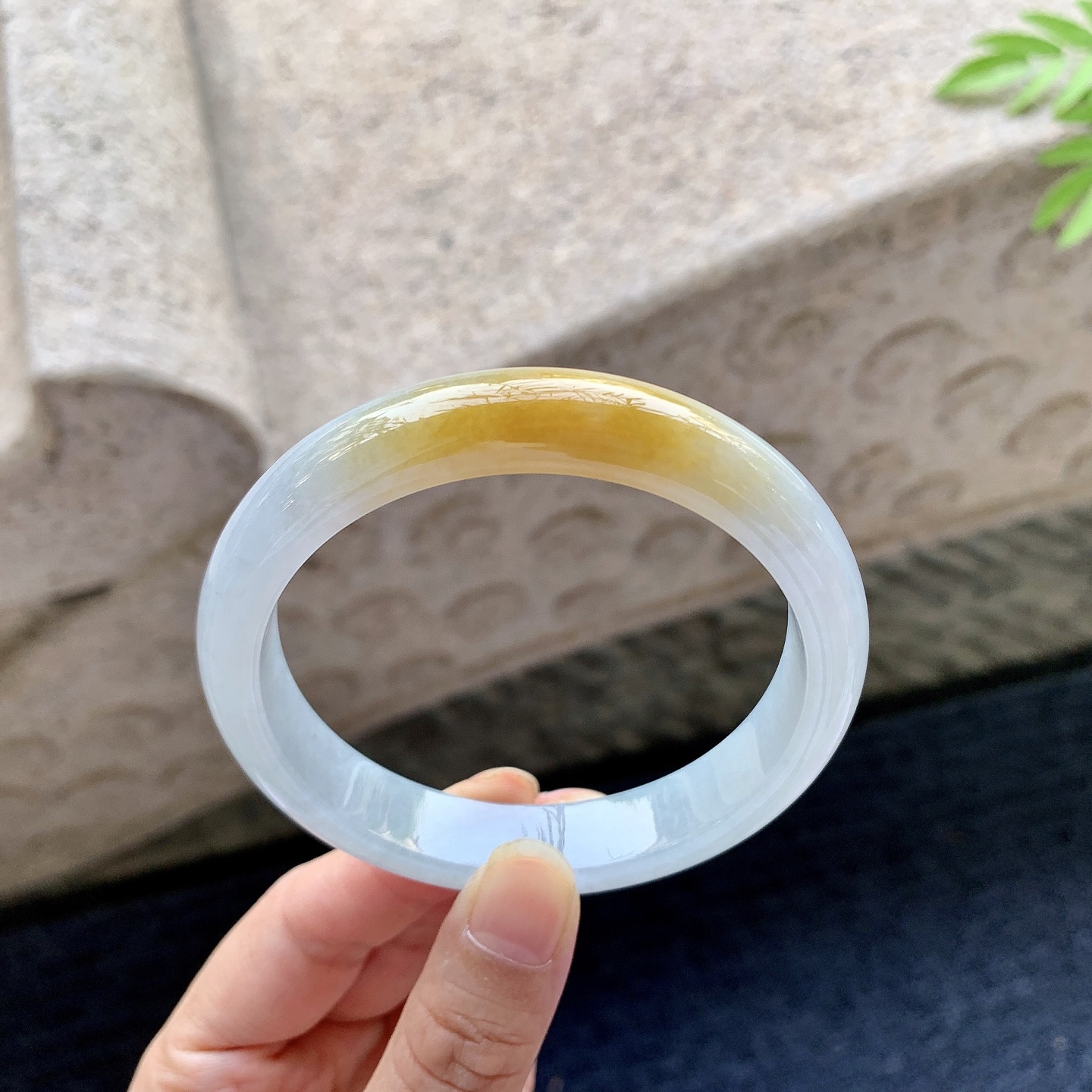 正圈58 59 圈口59.4/12.4/7.8 编码BA092105 紫底飘黄翡，水润，种老，细腻，无裂