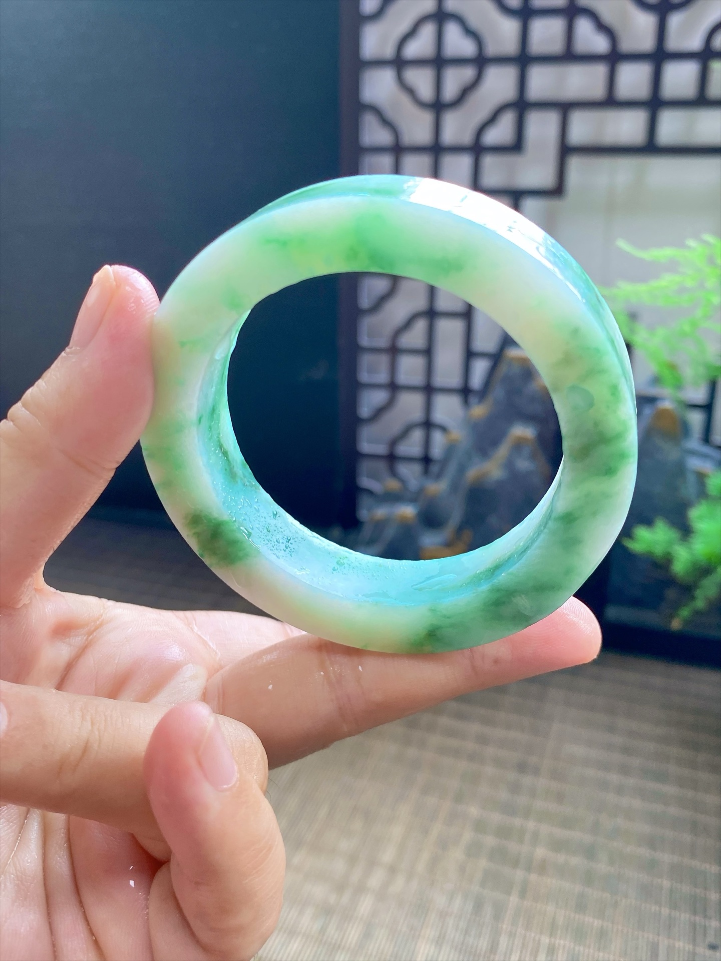 碧涧流翠手镯 尺寸54-73-13 编号JF1154-4