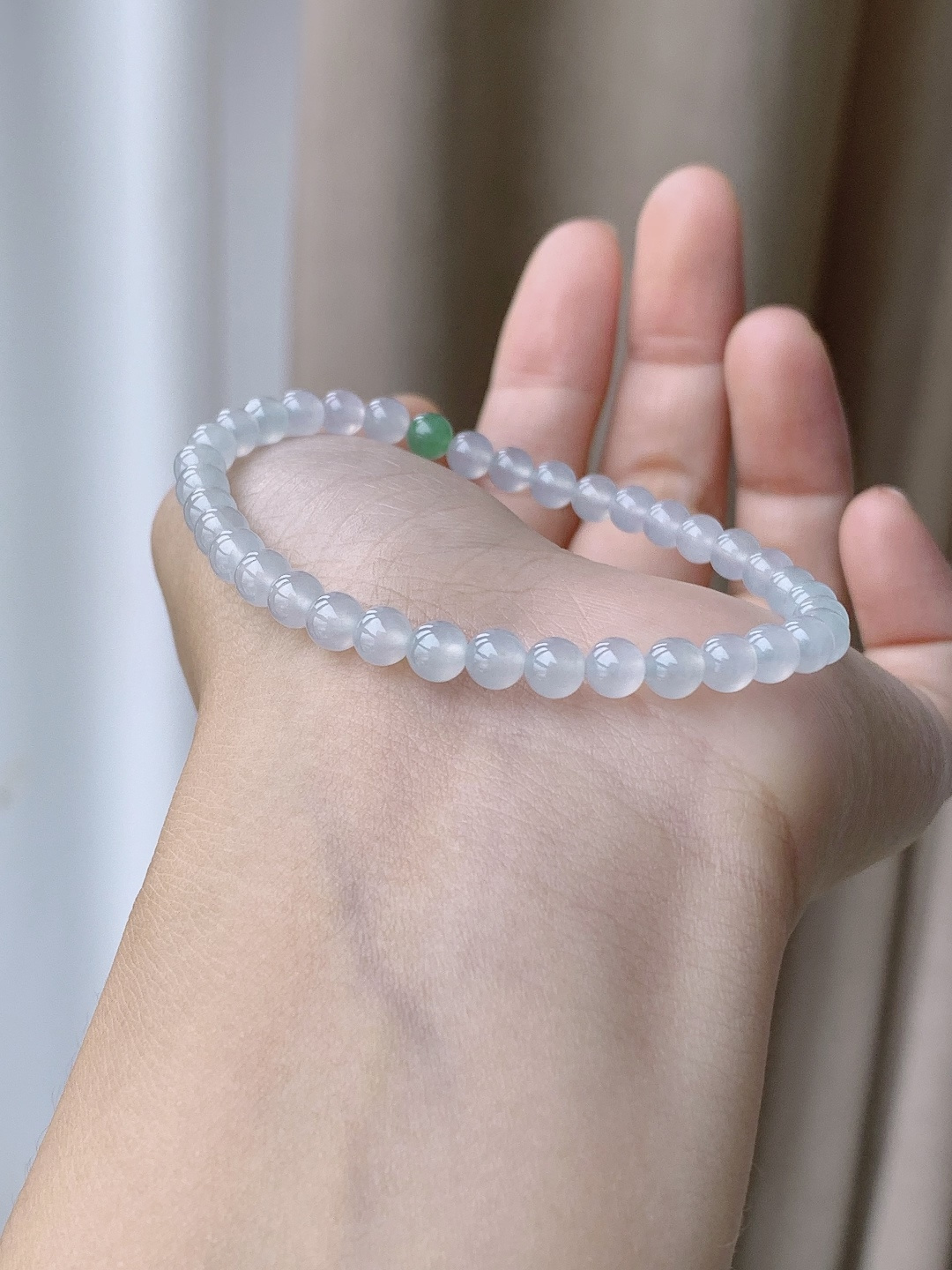 【珠子】白冰手串圆珠珠子手串 【说明】缅甸 性比高 【尺寸】4.8mm 【重量】7.7克