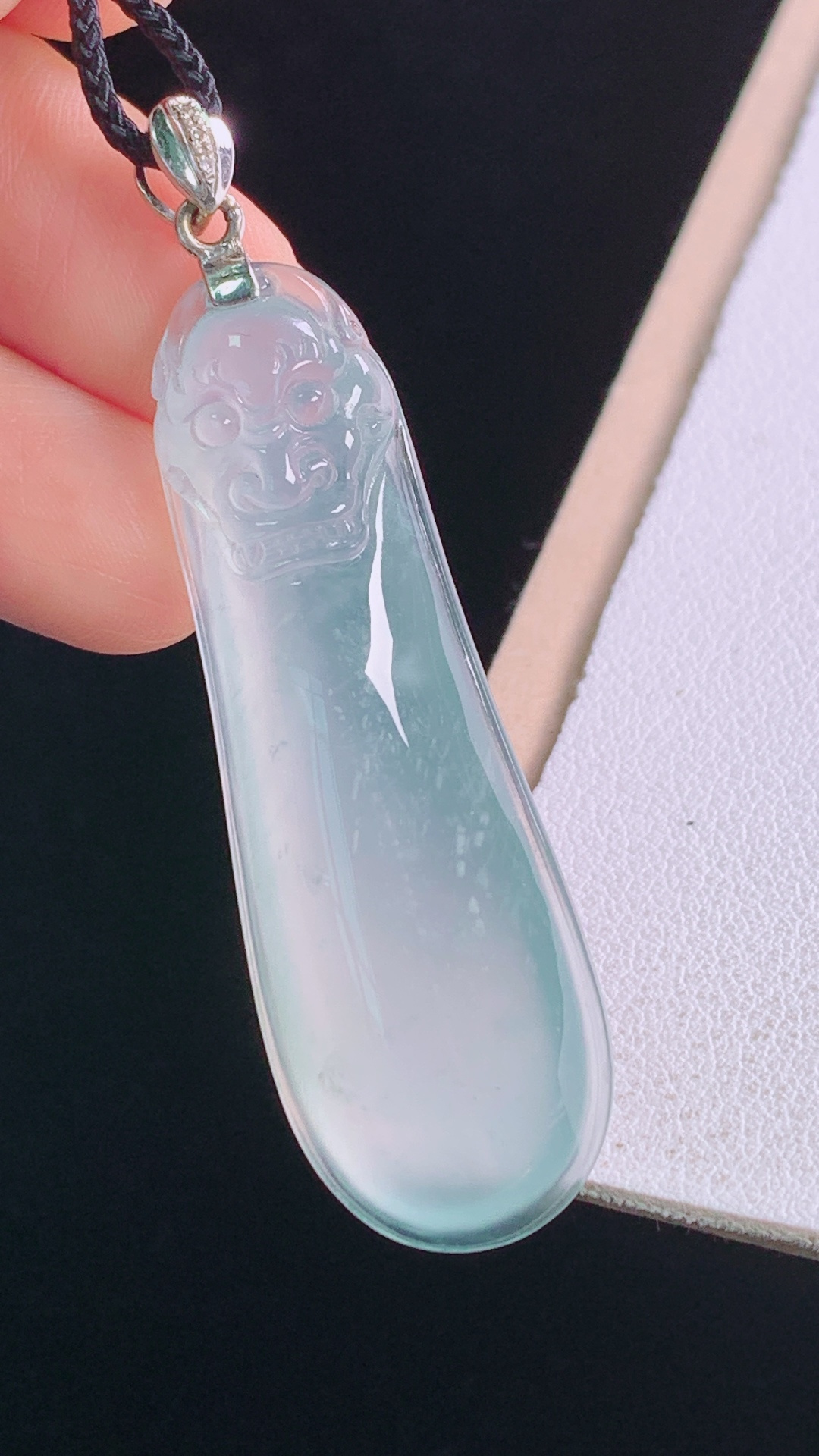 ️高冰福瓜吊坠，18K真金伴钻 种水，冰透起光，无裂 尺寸:55.6-48.1-16.4-7.1mm 29