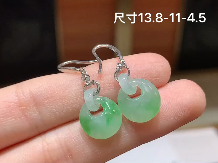 ️银镶飘花锁耳坠 无裂，尺寸，13.8-11-4.5