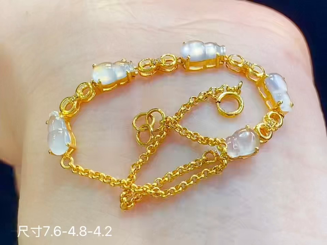 ️ 18k金+钻玻璃种葫芦手链 ，7.6-4.8-4.2