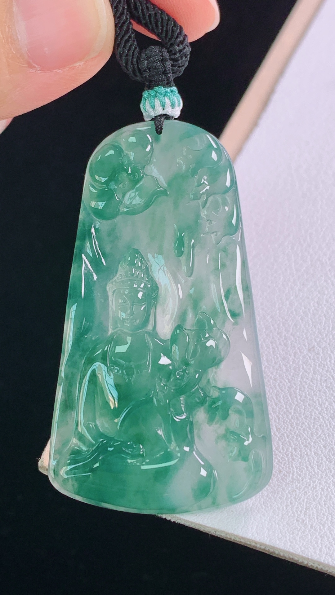 ️冰种飘花大势至观音，花色灵动，清爽细腻，无裂，尺寸:50.0-28.7-5.6mm 2