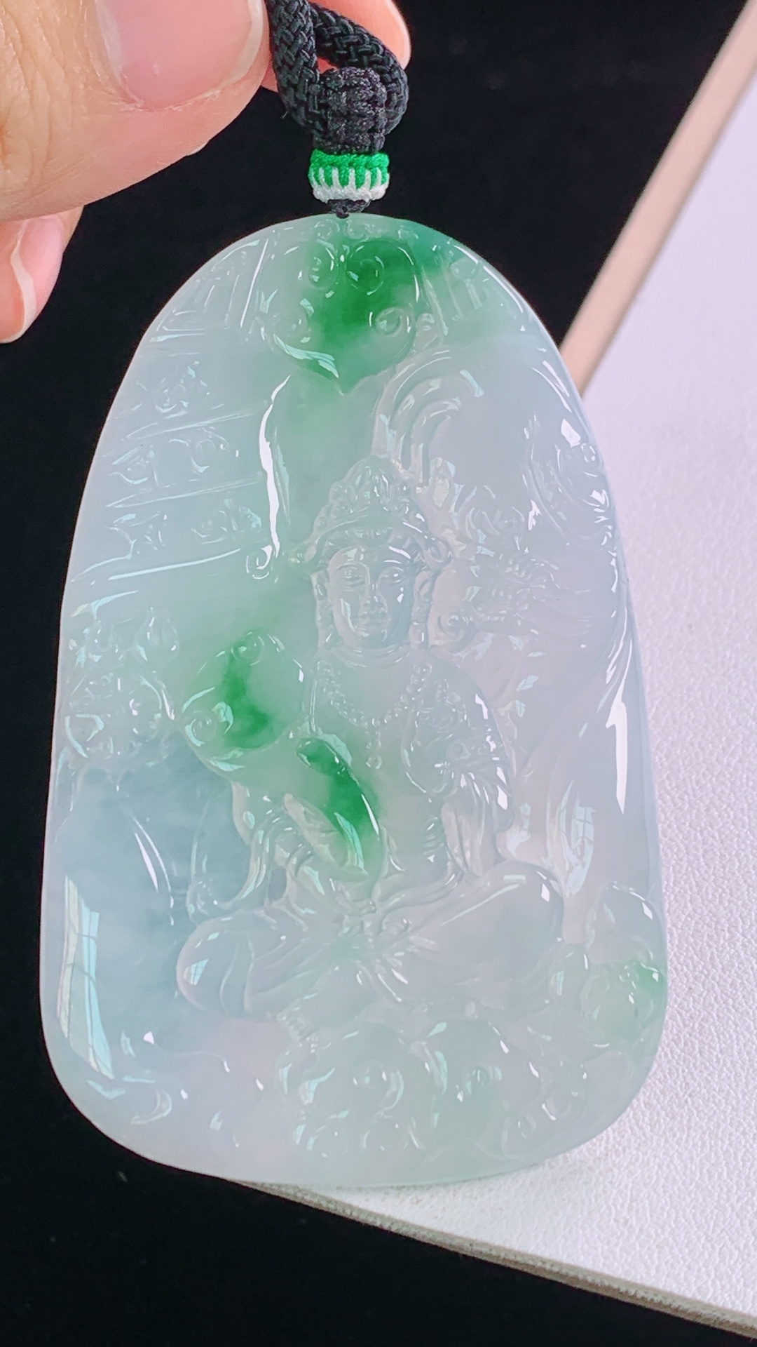 ️冰飘绿普贤观音，翠色灵动，水润清爽，无裂，尺寸:70.7-45.5-4.9mm 2