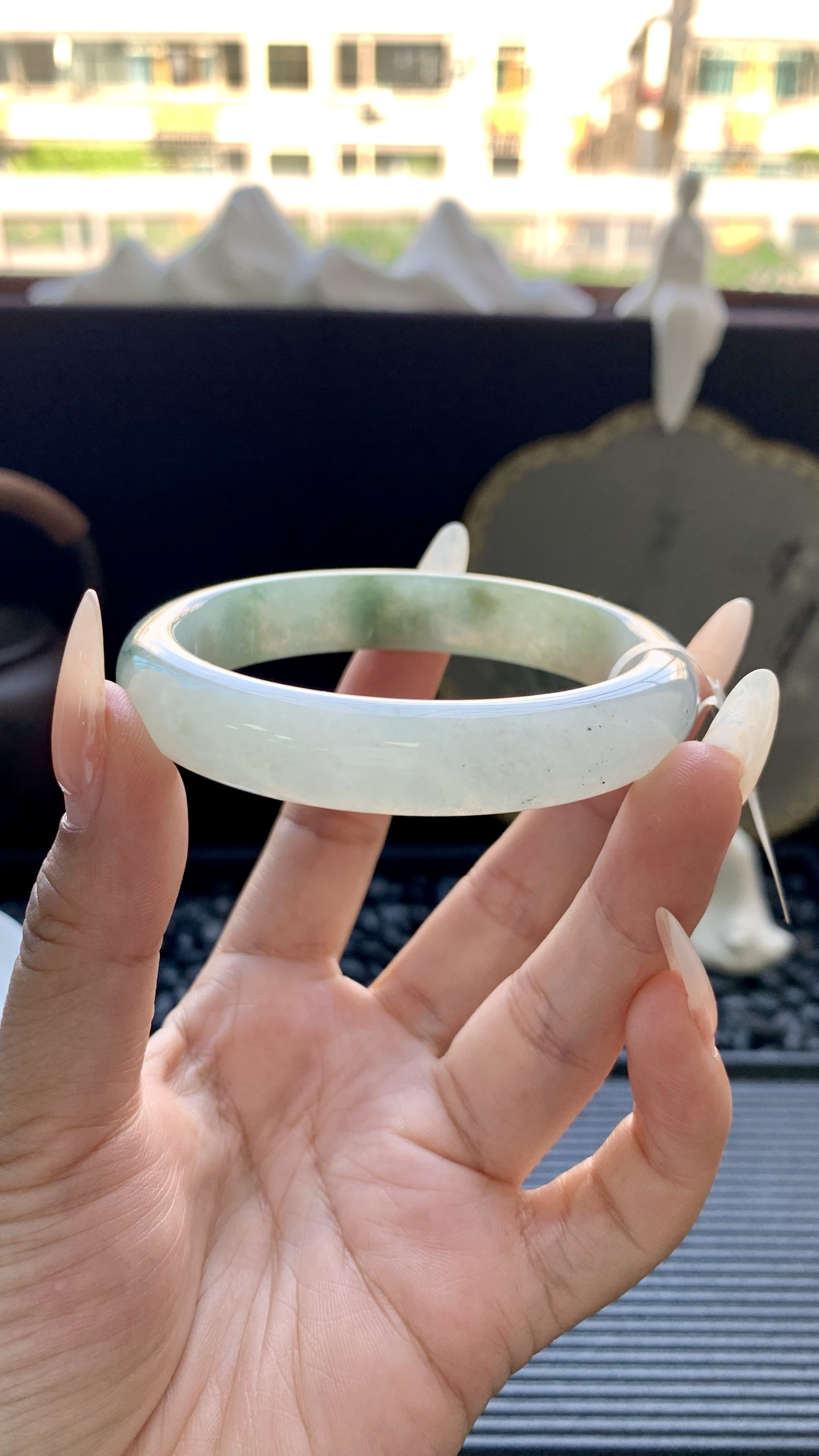冰晴飘花正圈镯成品 HY-7631 尺寸：56-12-7.5