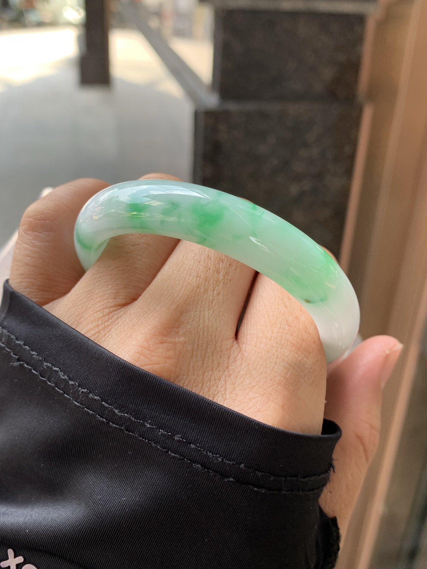 白底青正圈 53.5-11.5-8.0 1004-4A168 打灯有细纹