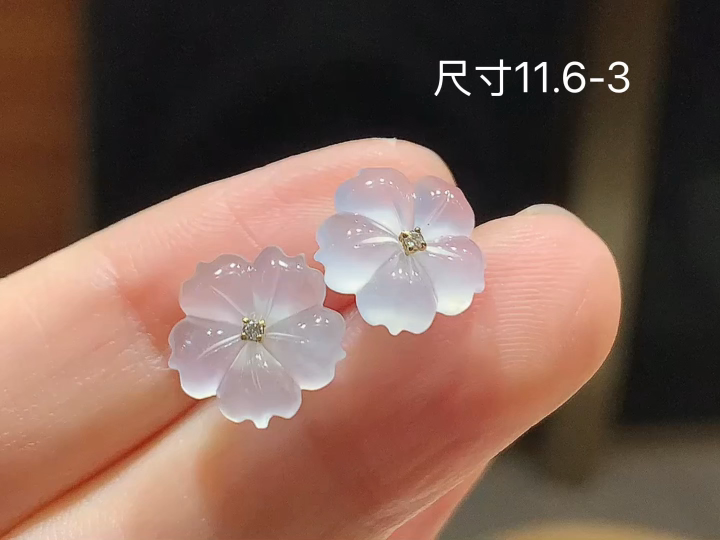 ️ 18K 冰种花朵耳钉 无裂 尺寸，11.6-3