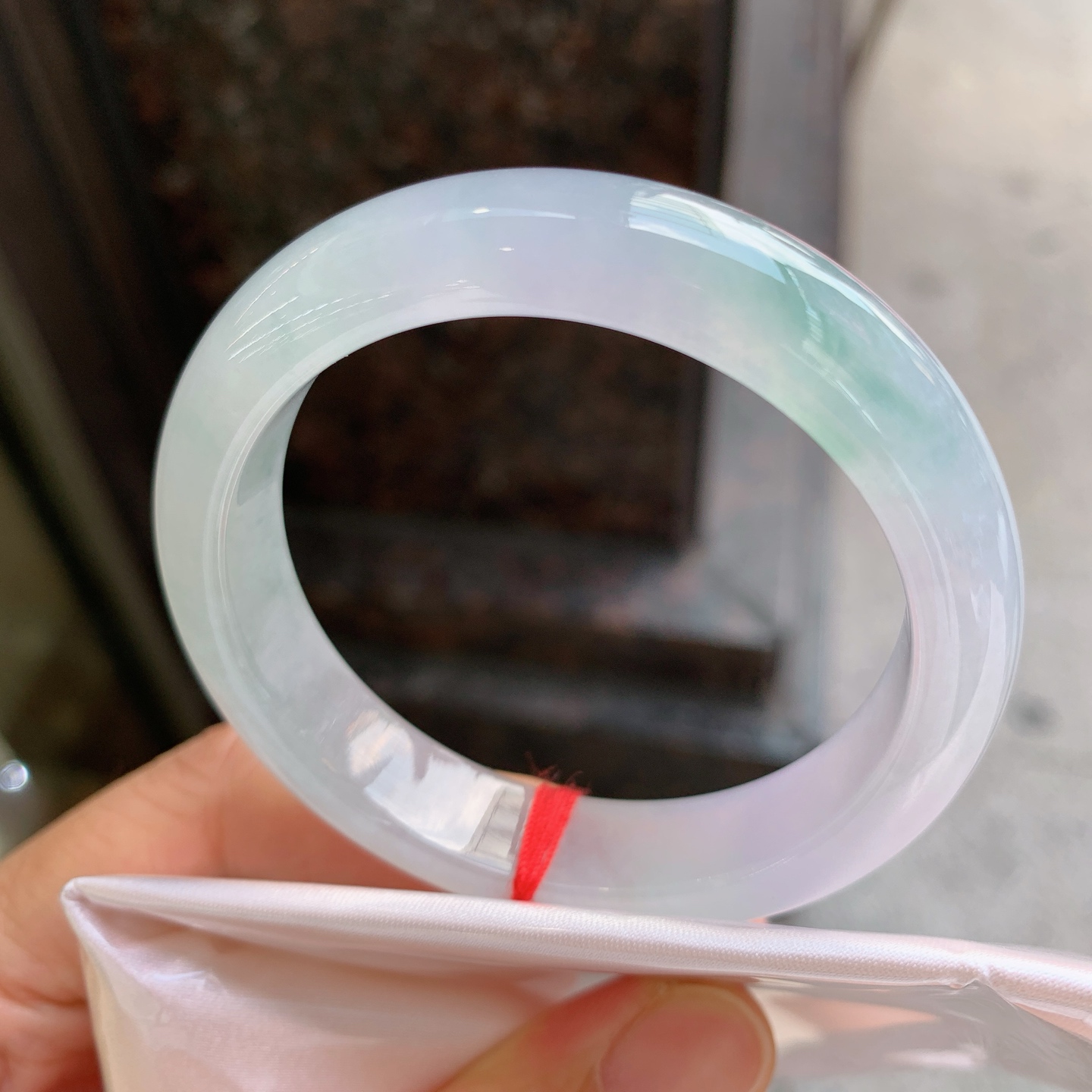 正圈冰紫飘花 无裂 尺寸：50/12/8 小圈口