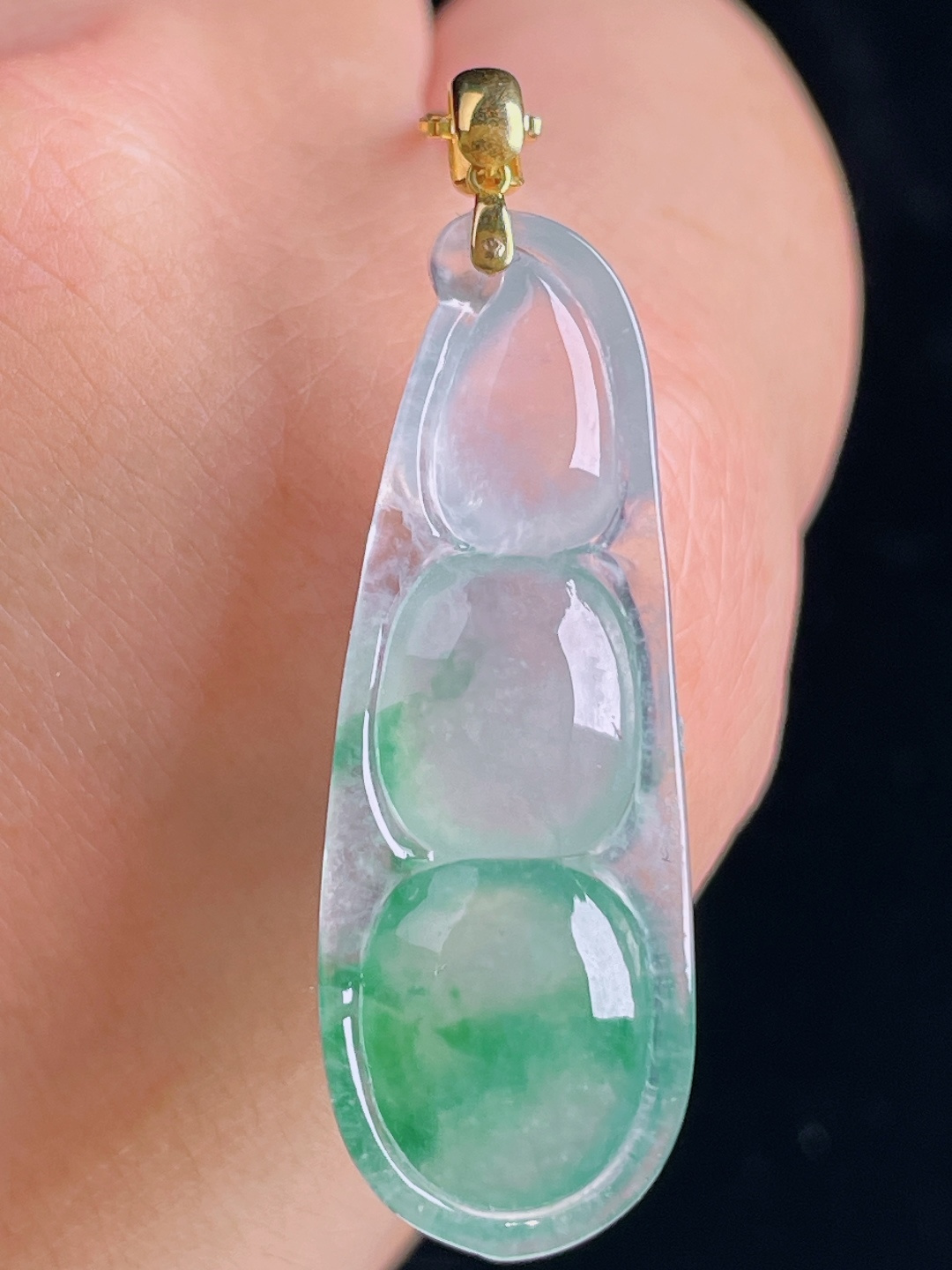 ️豆子福豆，18k镶嵌，老种起光，细底通透，尺寸：43裸石36/13.3/6.7mm1003
