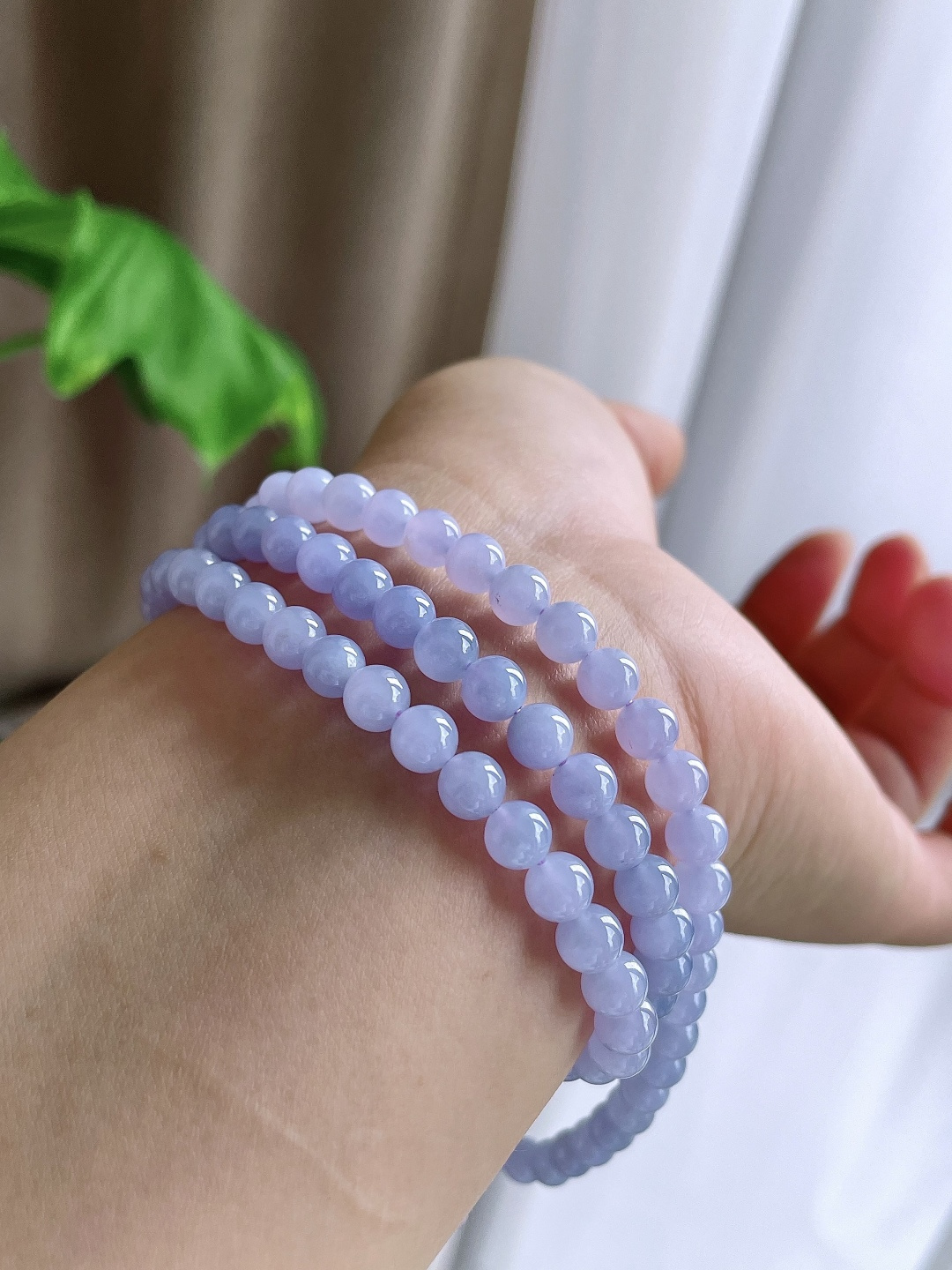 【珠子】冰种珠链圆珠珠子珠链 【说明】缅甸 性比高 【尺寸】6mm 34cm 【重量】42.8克