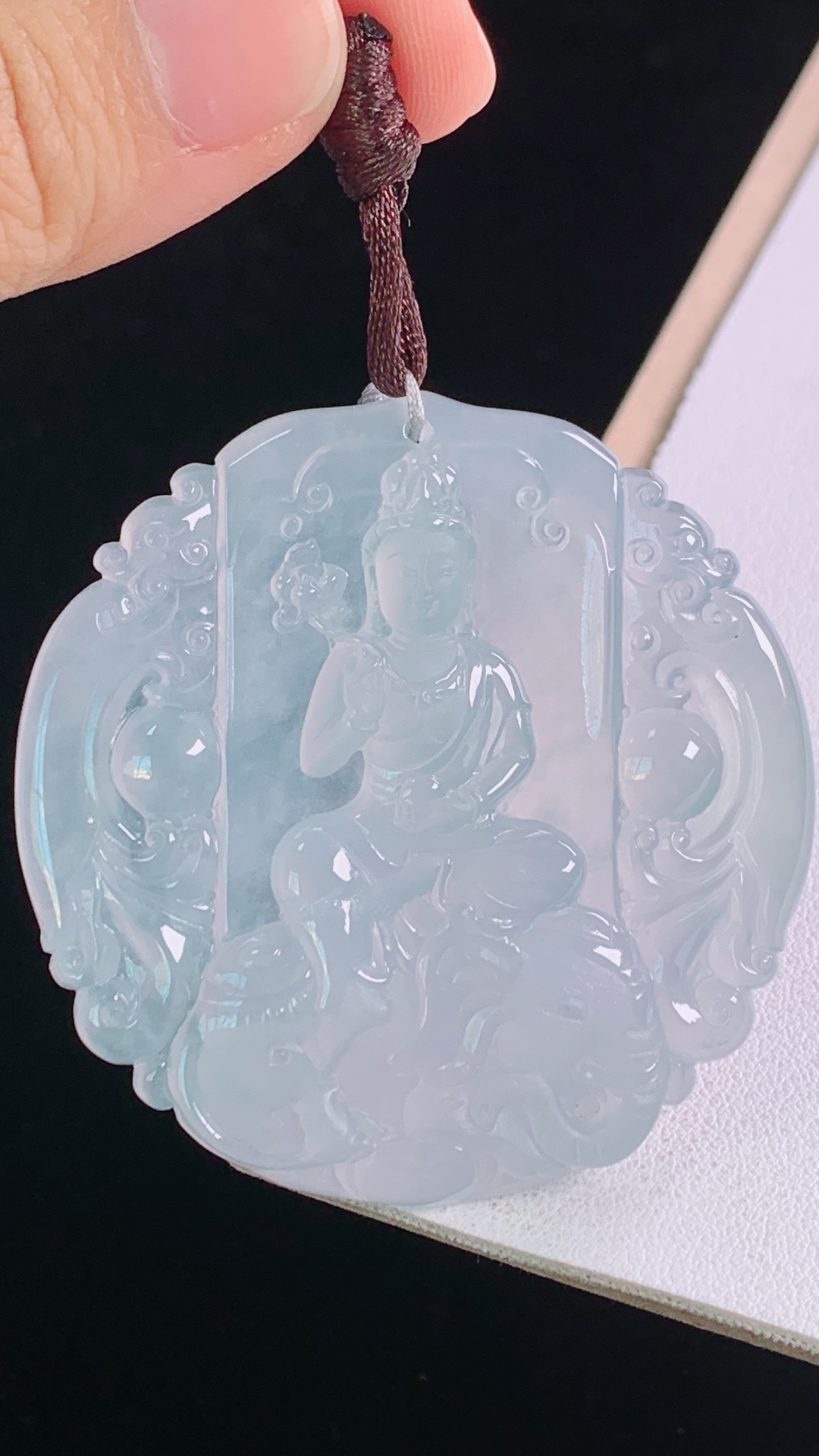 ️冰种普贤观音 种水，清透细腻，无裂 尺寸:52.9-51.9-5.7mm 29